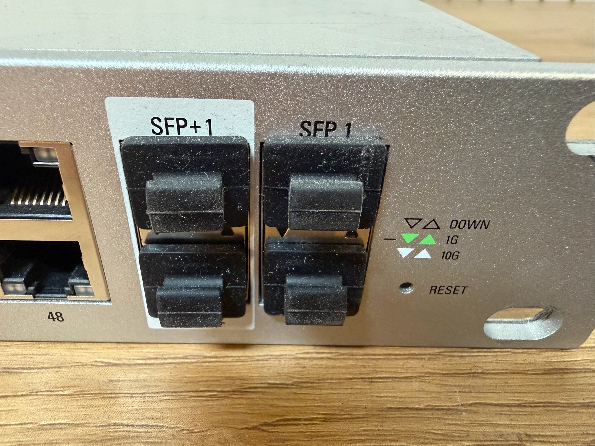 UniFi 48 750W sviss frá Ofar 7