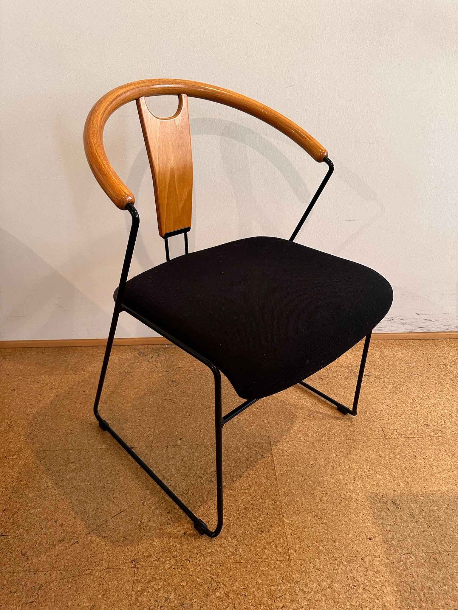 SELT / SOLD GKS fundarstólar - staflanlegir - hönnunarstólar (4 stk.)