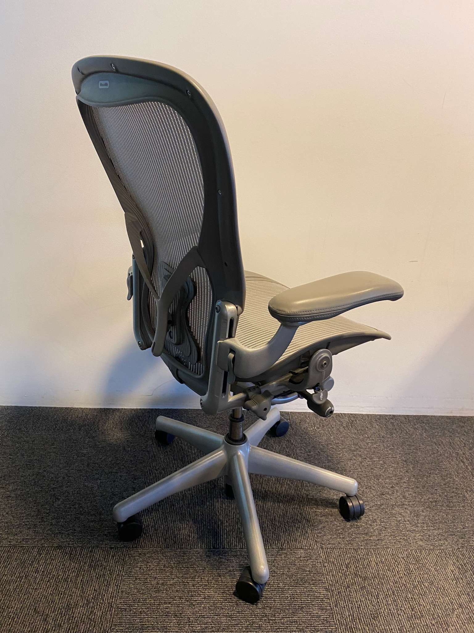 SELT / SOLD Herman Miller Aeron, C stærð 3