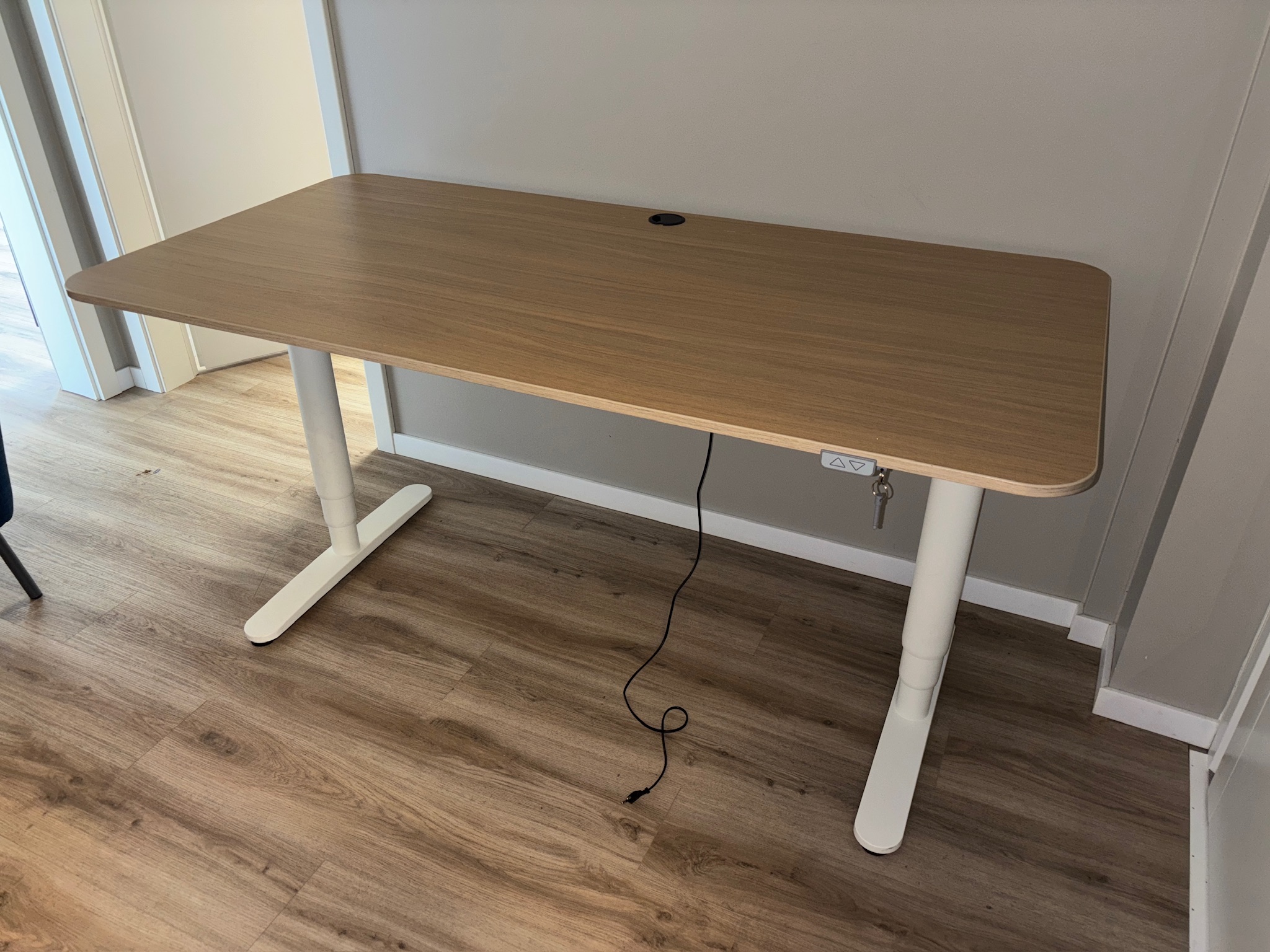 SELT / SOLD IKEA rafmagnsborð, B160xD80sm. 2