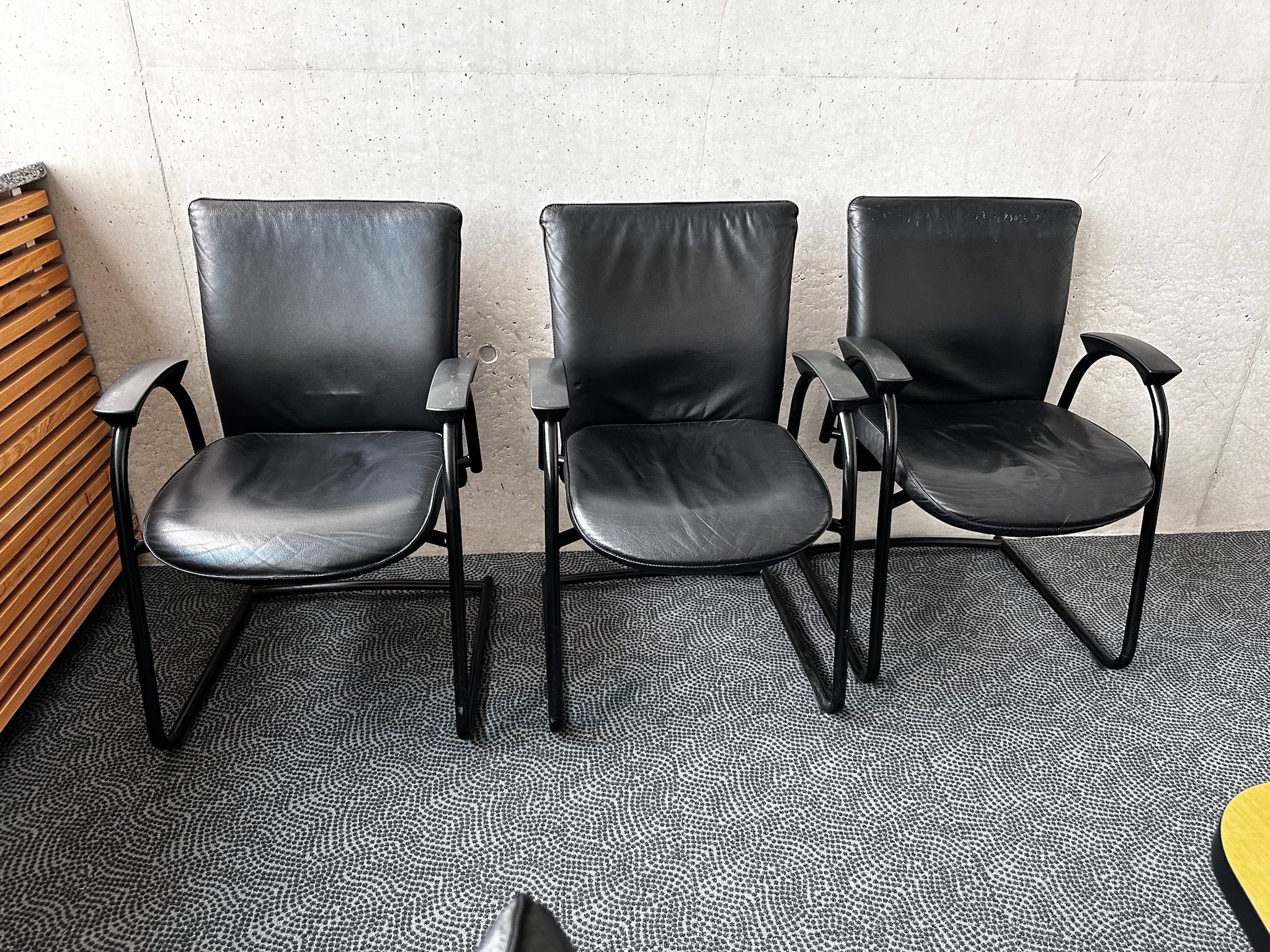 SELT / SOLD Interstuhl fundarstólar frá Pennanum 3