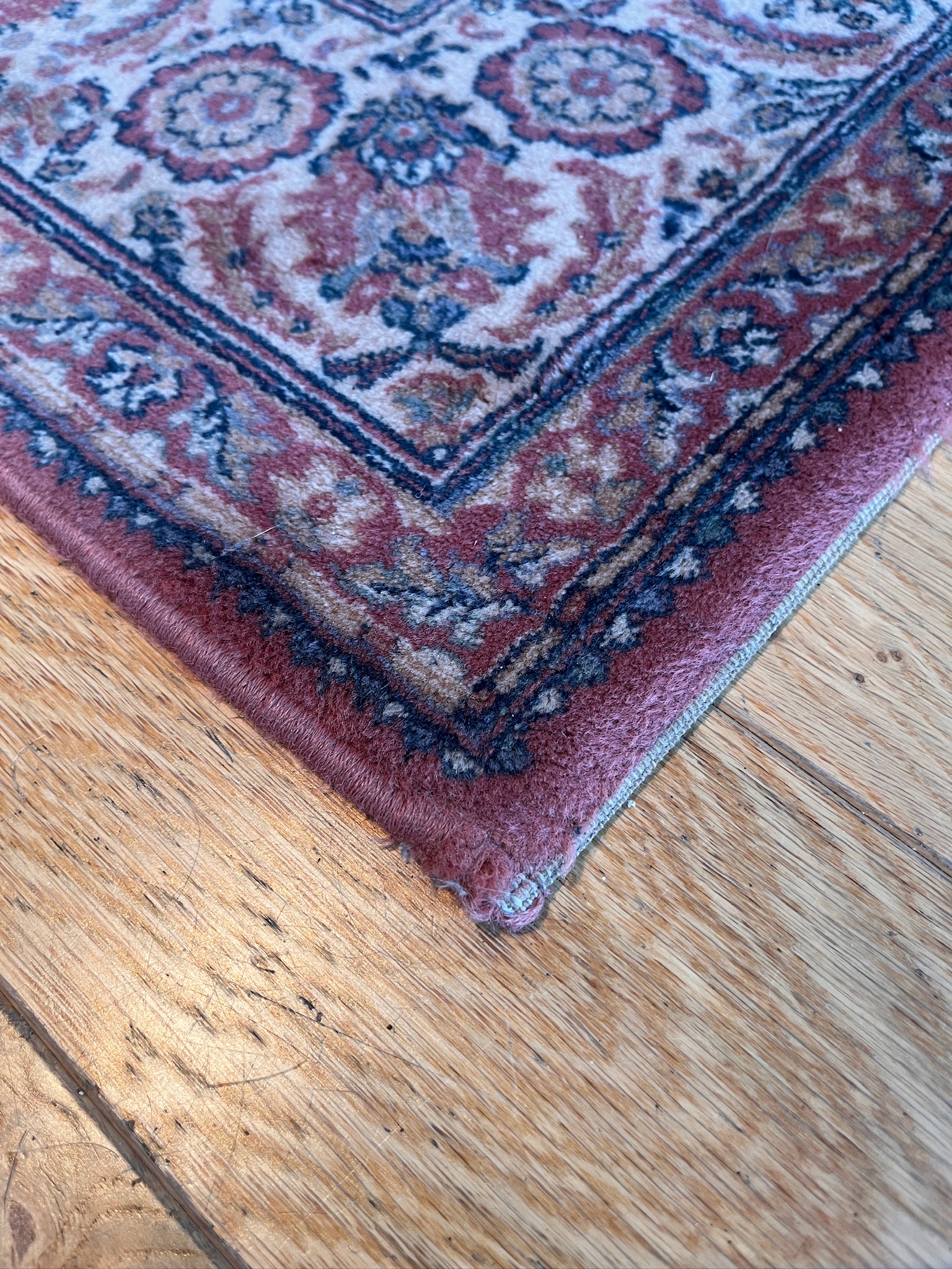 SELT / SOLD Persnesk Vintage motta, 232 x 168 sm 5