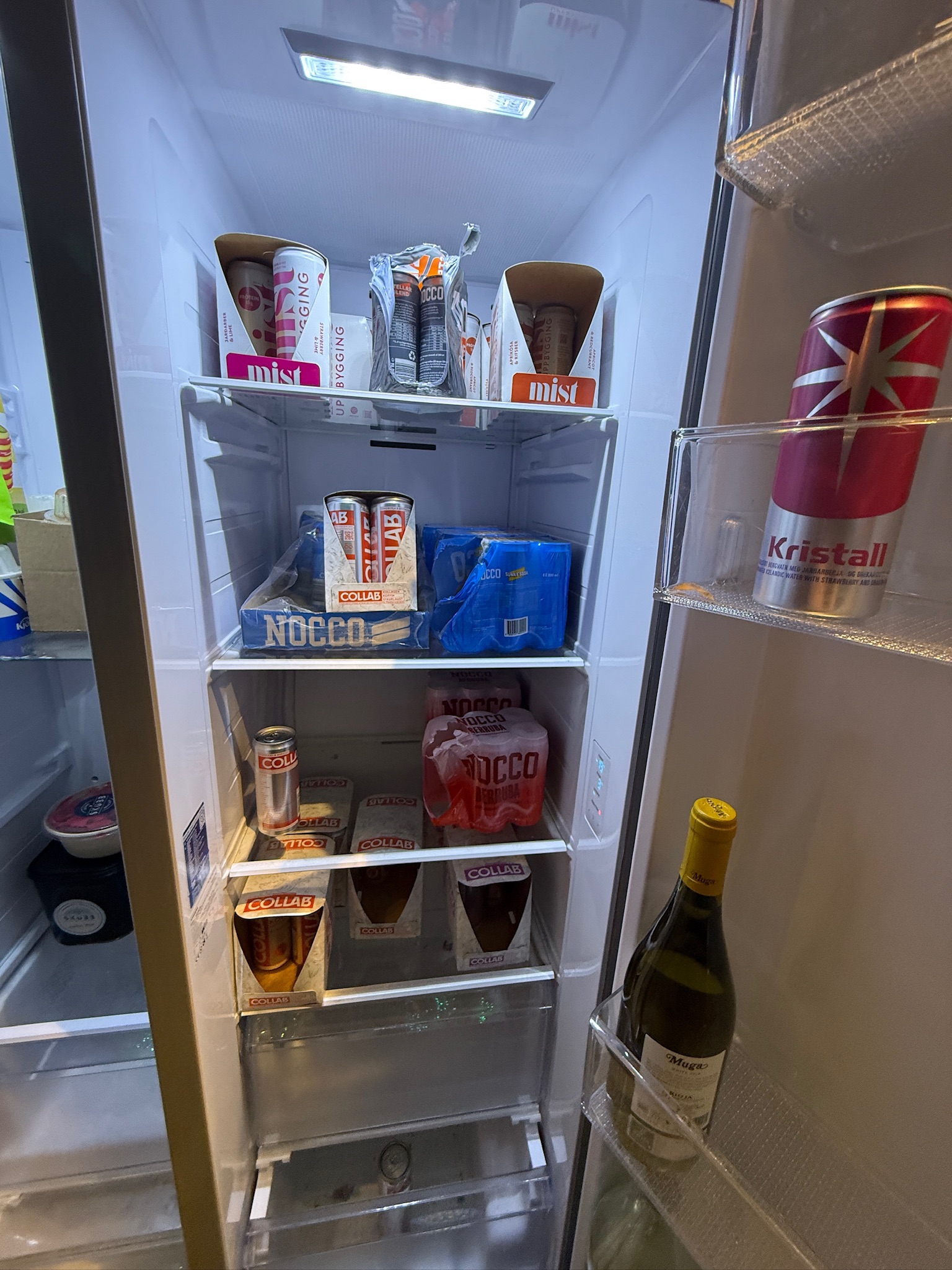 SELT / SOLD - Samsung ísskápur með frysti, H178sm. 5