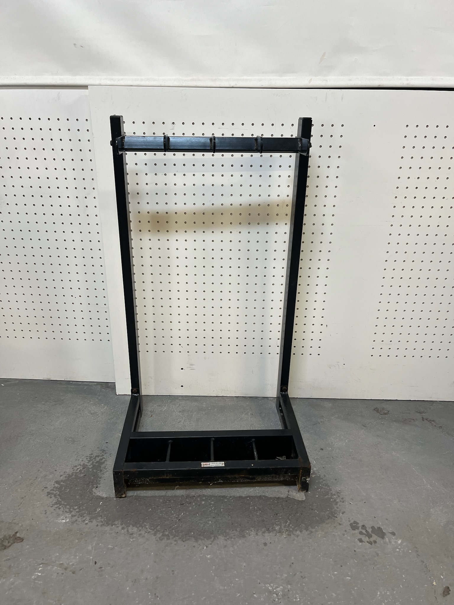 SELT / SOLD Stálrekki fyrir lóðastangir 4