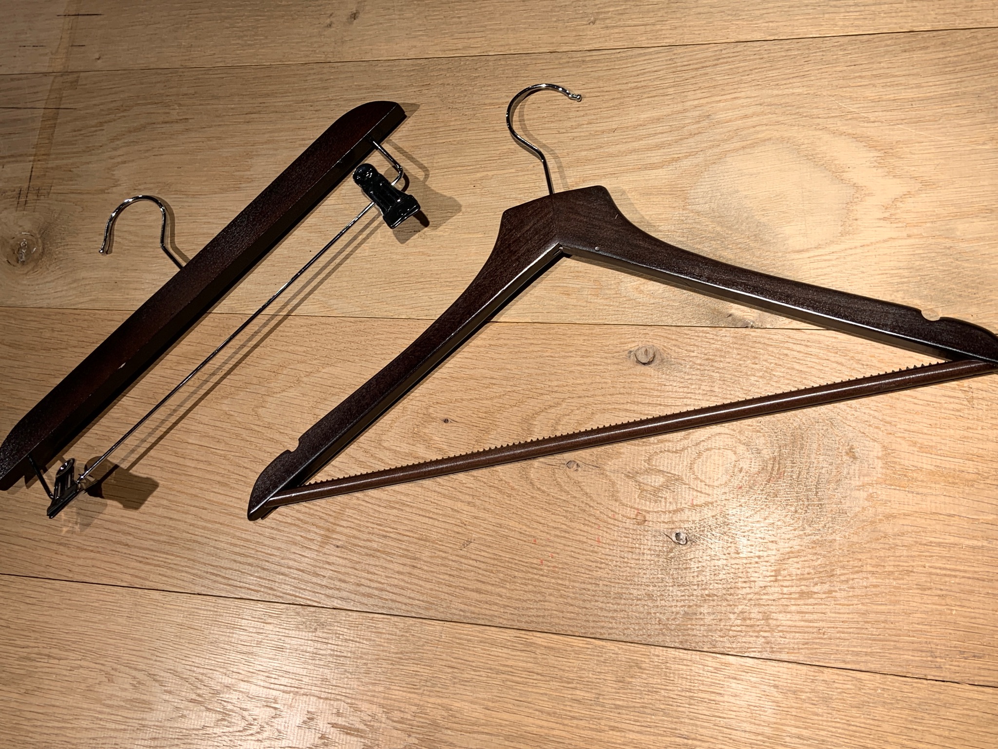 SELT / SOLD Herðatré & buxnaherðatré 12