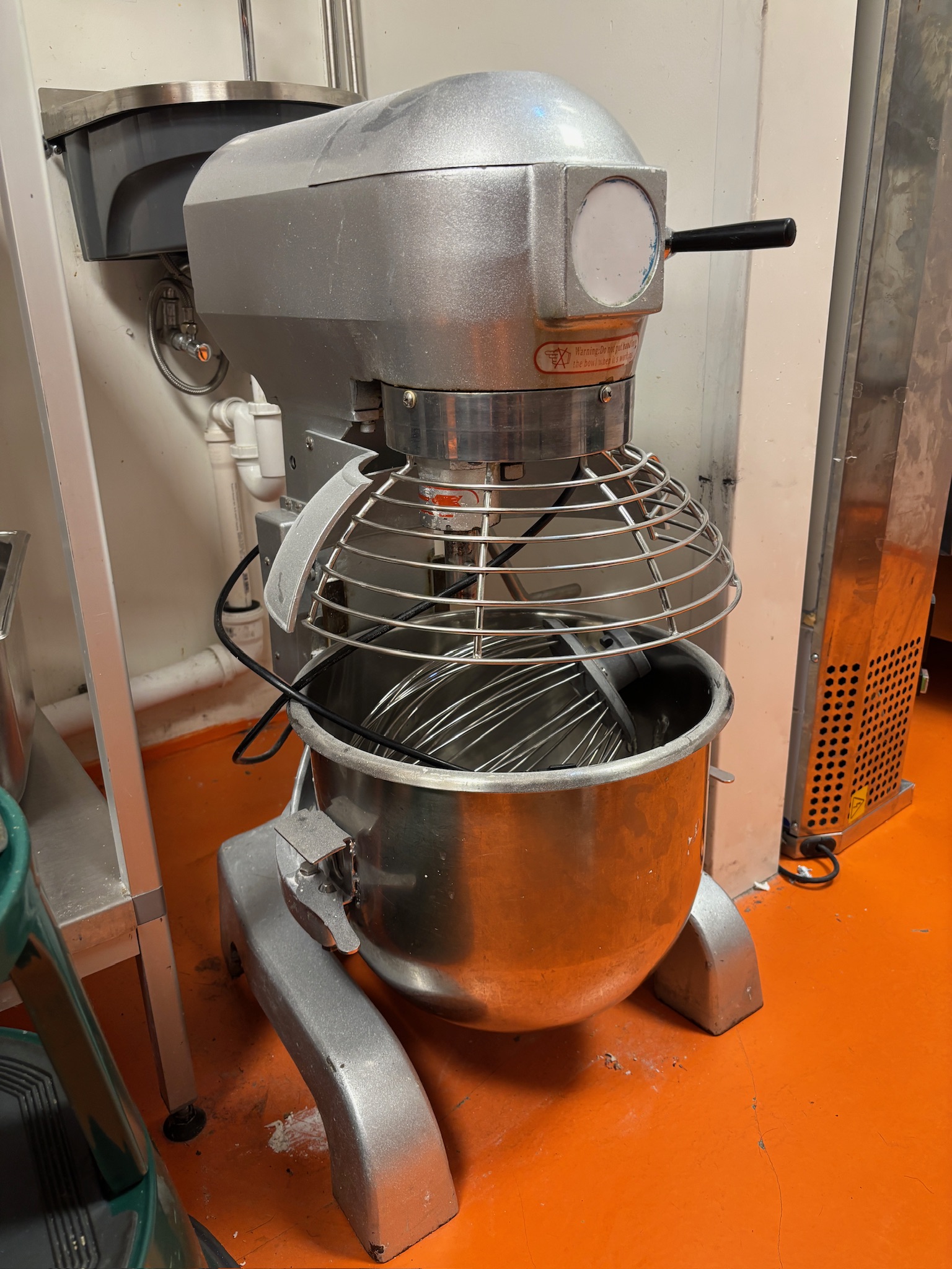 SELT / SOLD Maxima planetary mixer hrærivél 20L 6