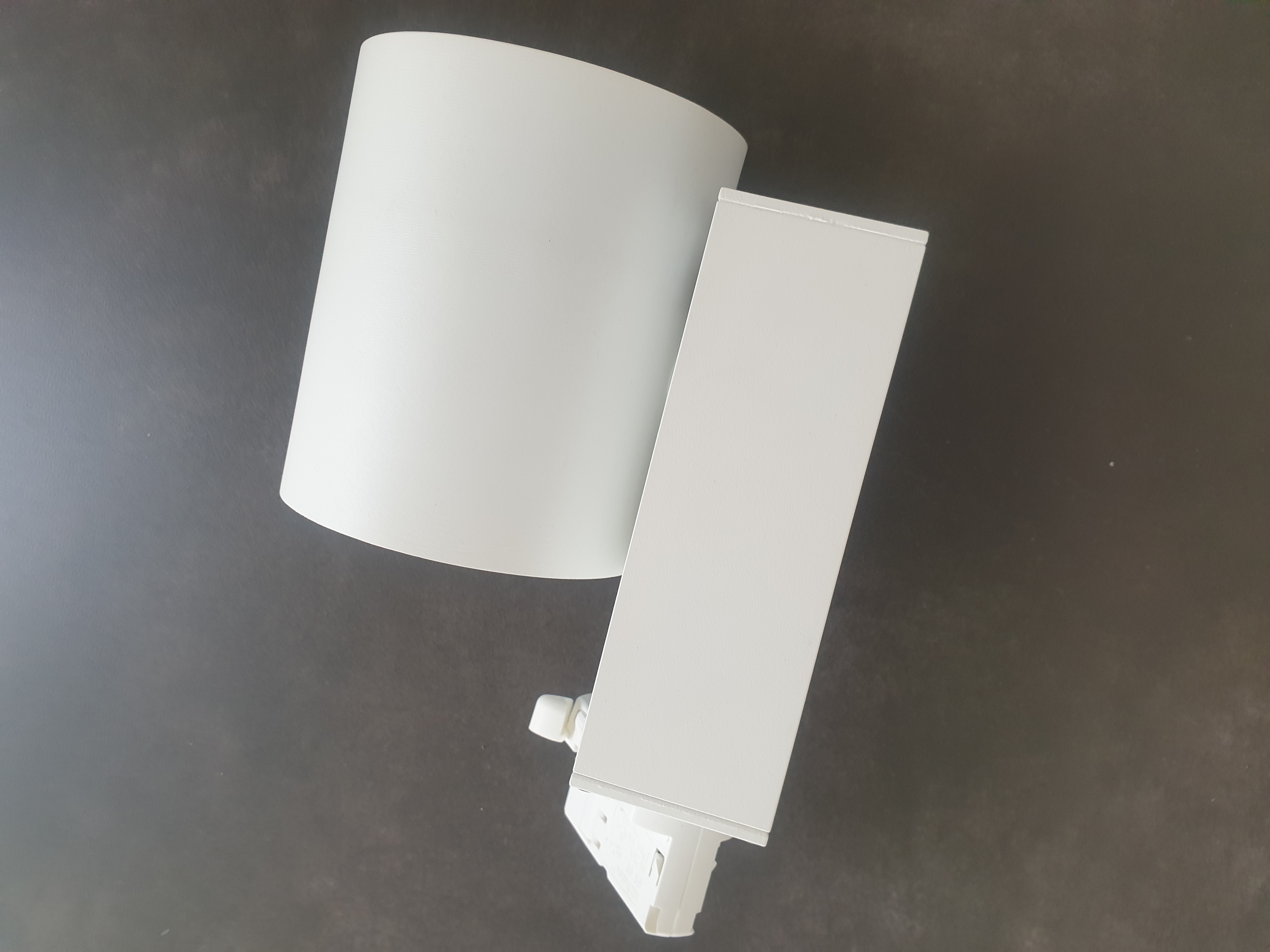 SELT / SOLD - LTS LED brautar ljóskastari 3