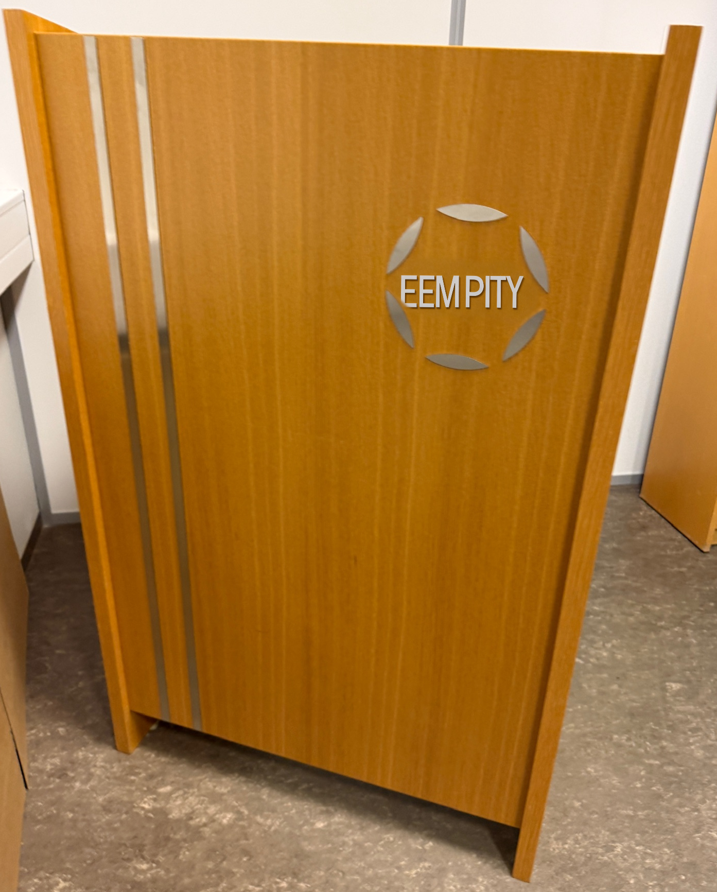SELT / SOLD Ræðupúlt 2