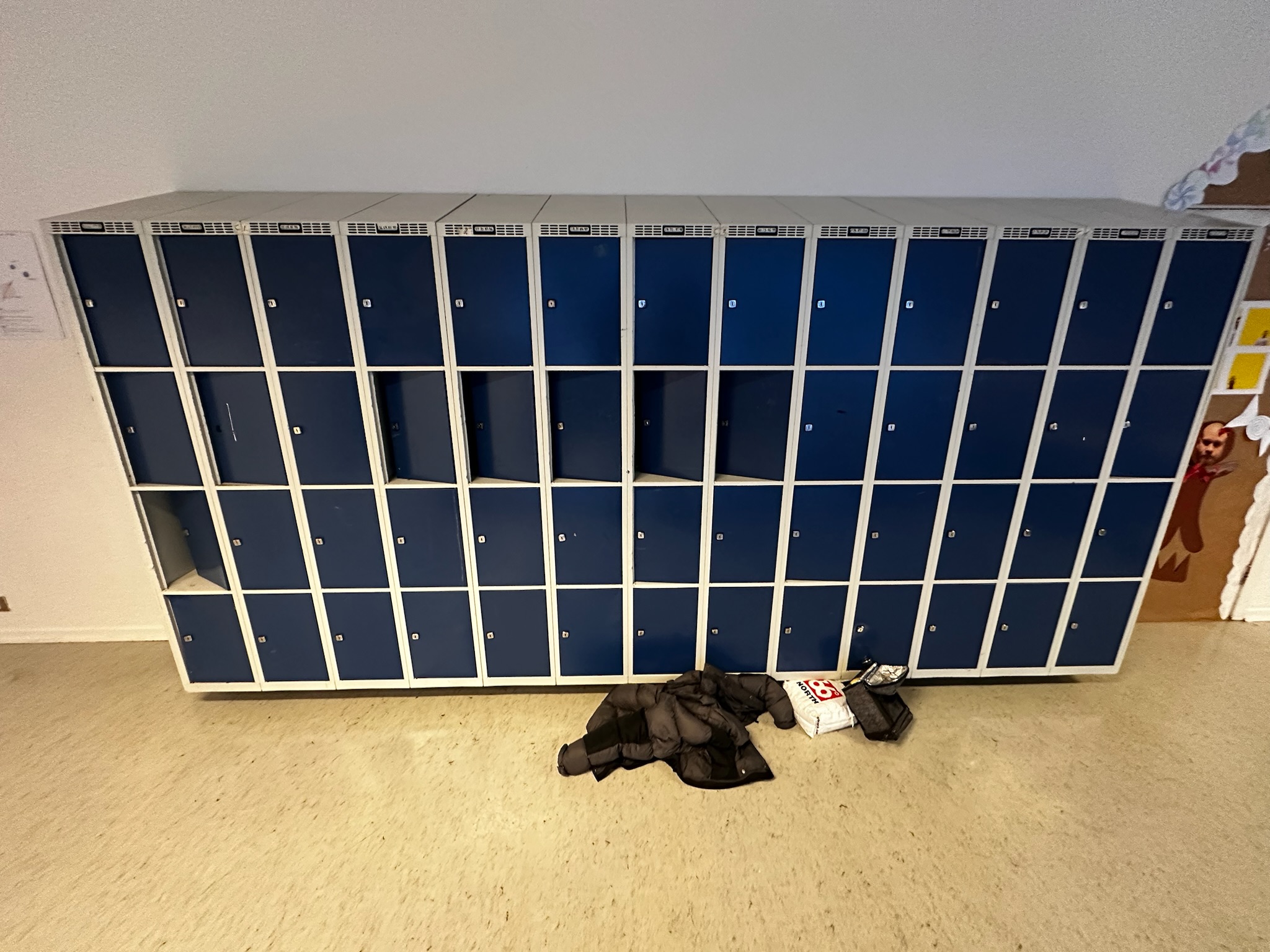 SELT / SOLD Starfsmannaskápar - munaskápar 8