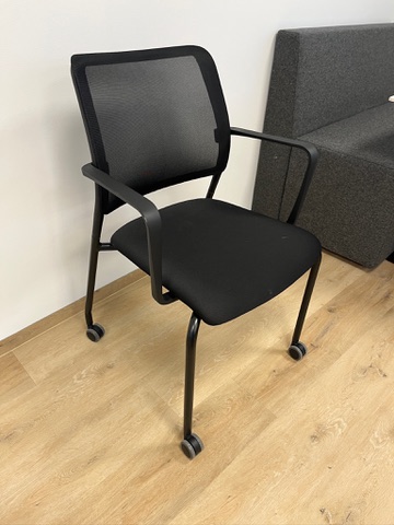 SELT / SOLD DAUPHIN fundarstóll á hjólum frá Pennanum, ónotaðir 3