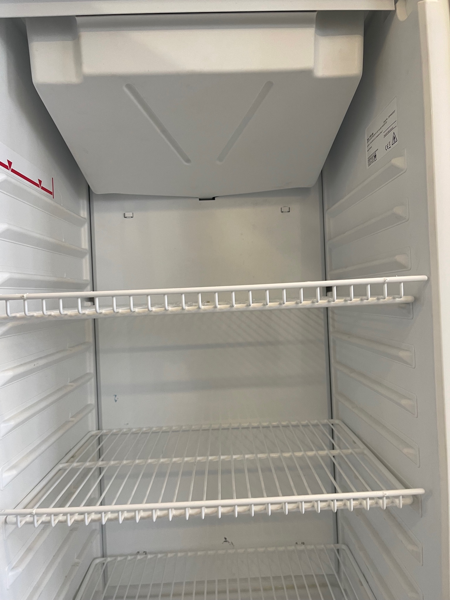 SELT / SOLD Vesfrost glerhurðafrystir, 310L 7