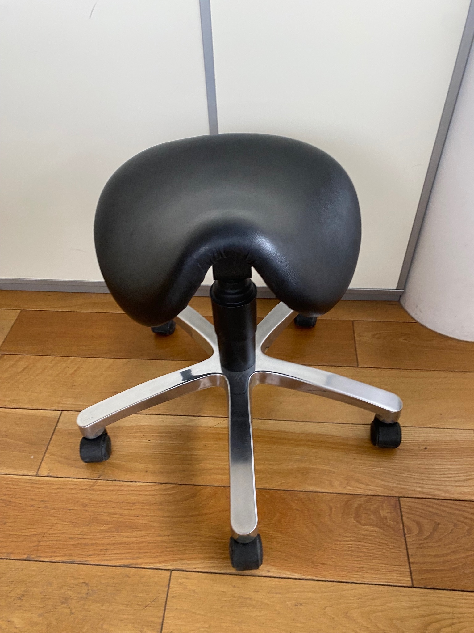 SELT / SOLD Söðulstóll / hnakkstóll svartur 2