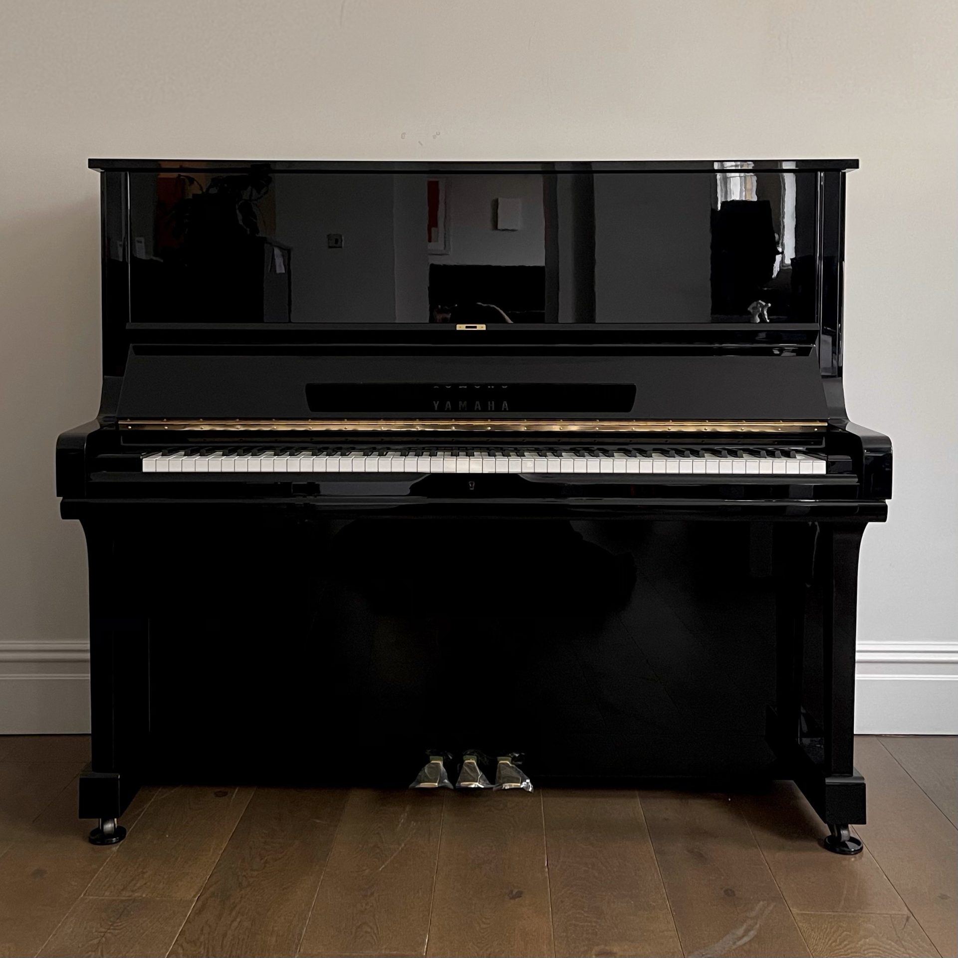 SELT / SOLD - Glæsilegt Yamaha U3AS UPRIGHT PIANO Black