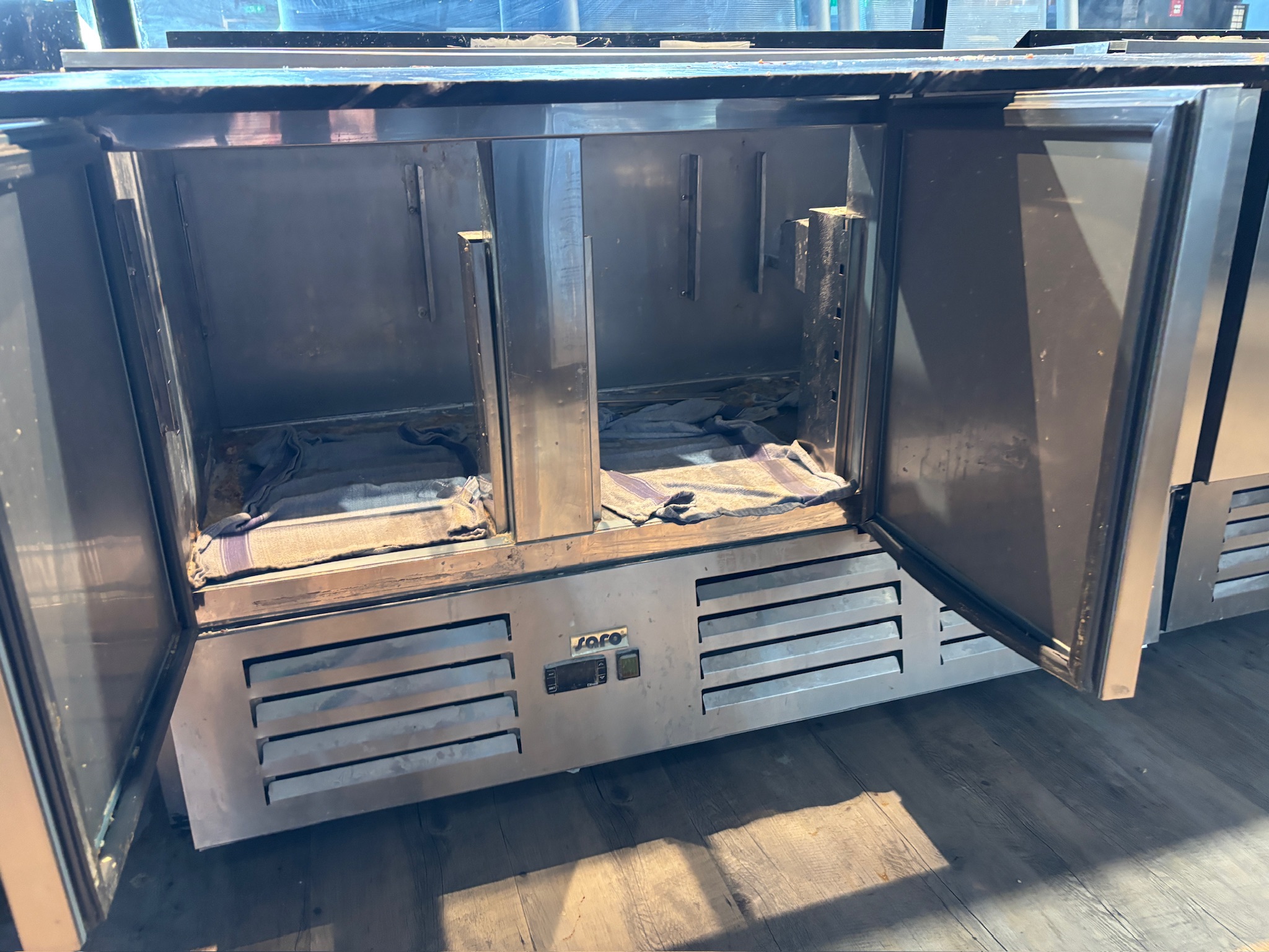 SELT / SOLD Samlokuborð Prep Counter kæliborð frá Saro, L180 x D70 x H85 5