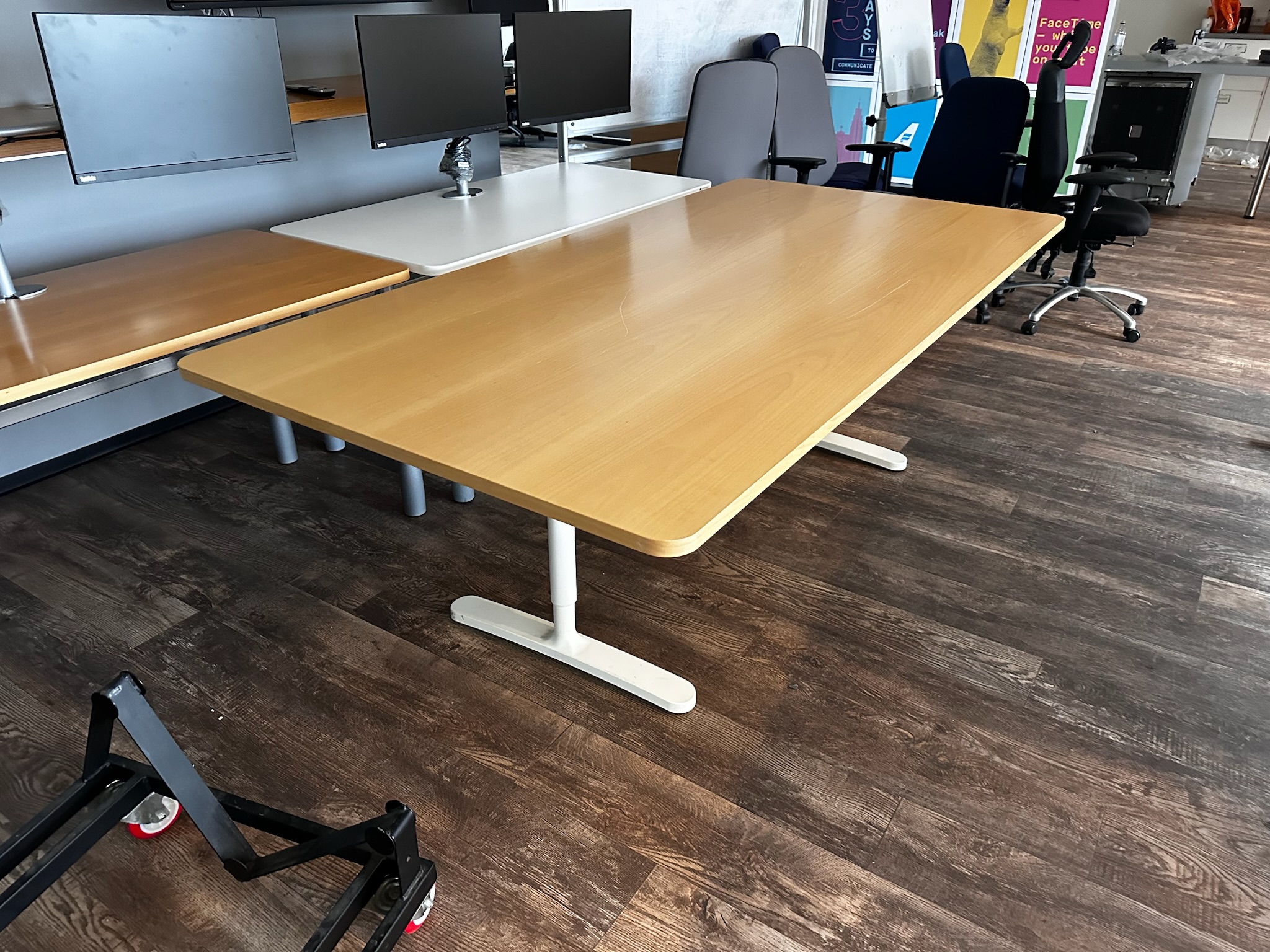 SELT / SOLD Fundarborð, 6-8 manna, L220xB110xH75sm. 2