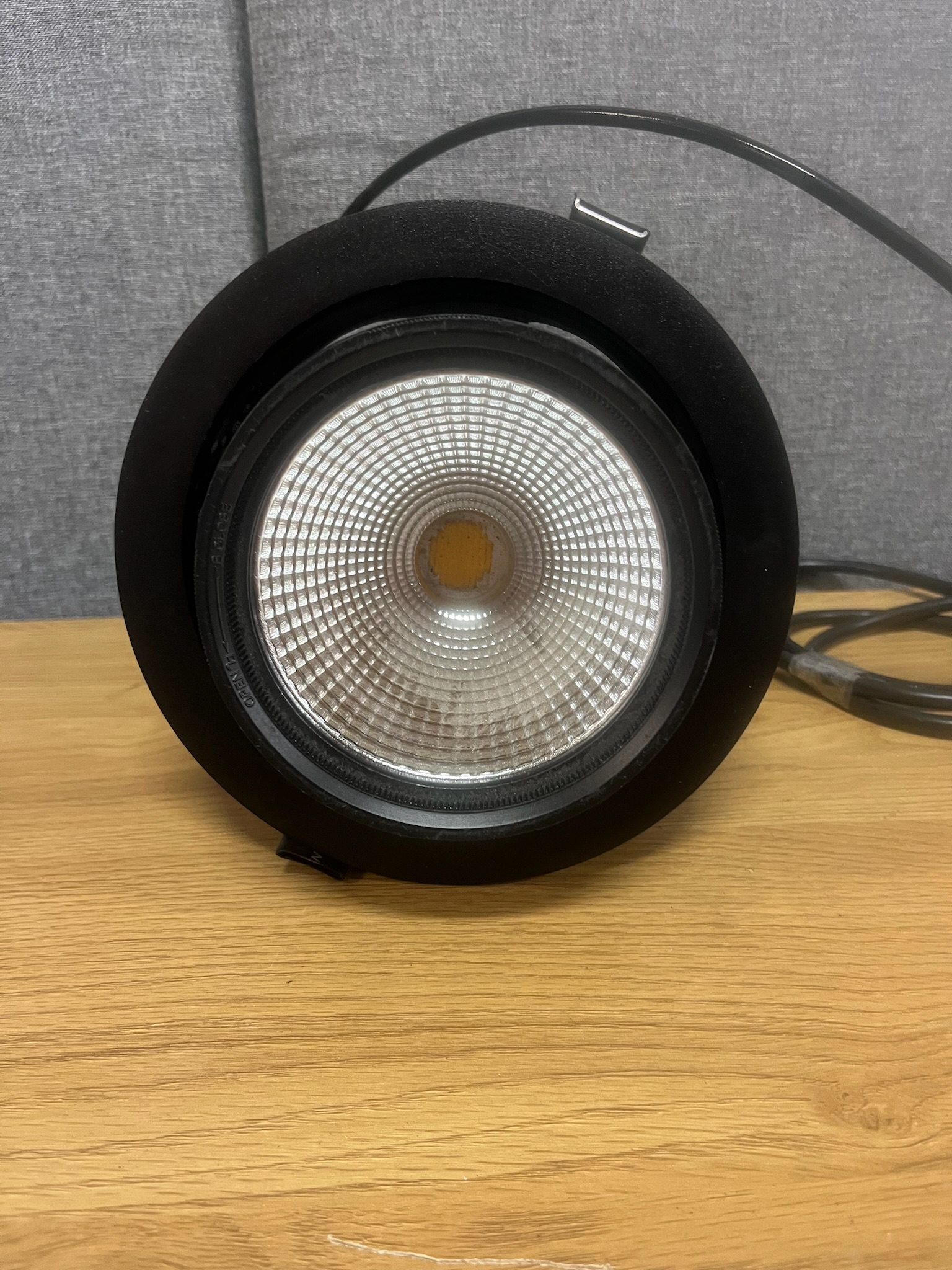 LED loftljós (17 stk.) B11 sm x D14 sm