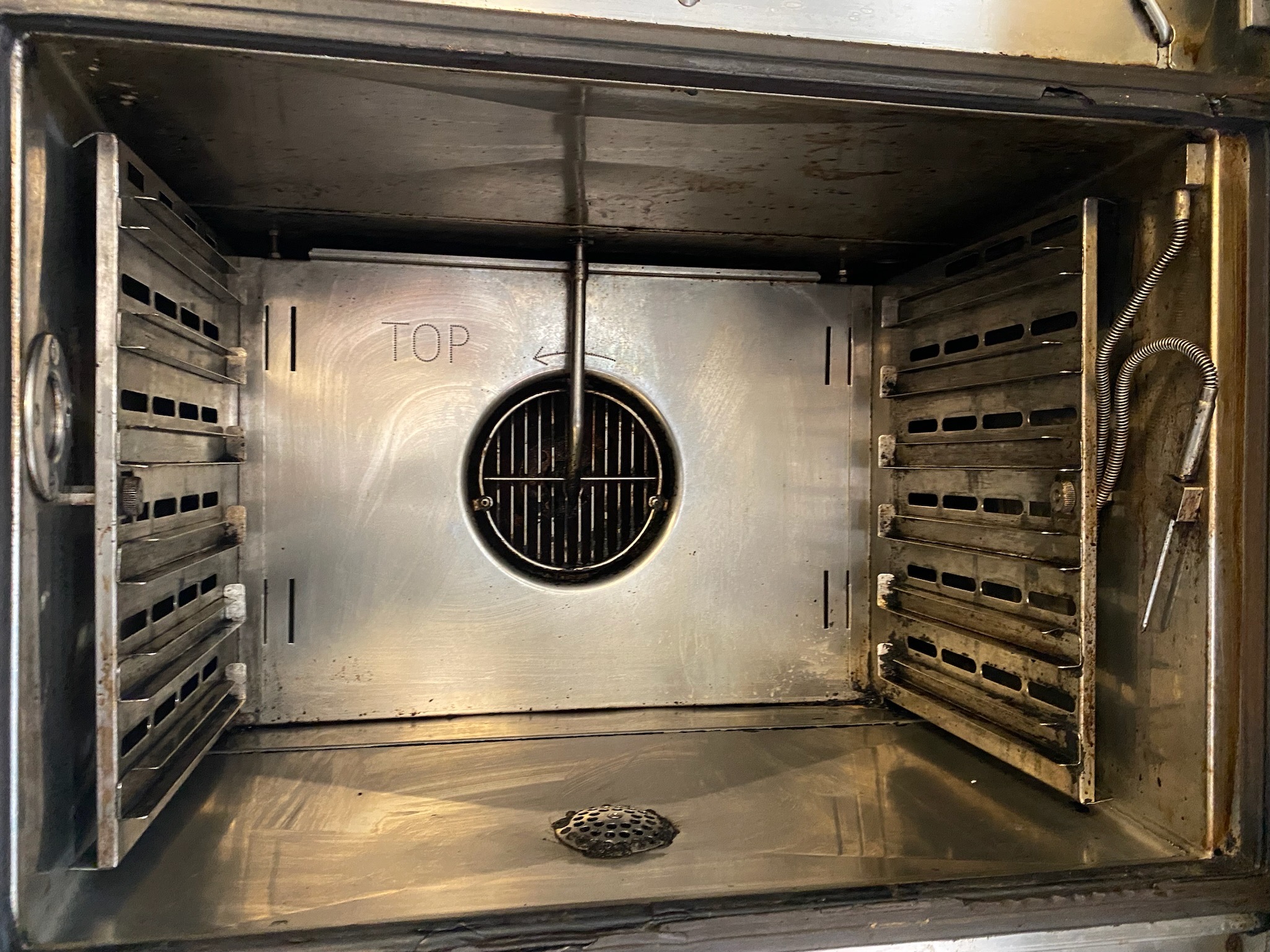 SELT / SOLD Zanussi ofn frá ProGastro, H70 x B85 x D76 sm. 4