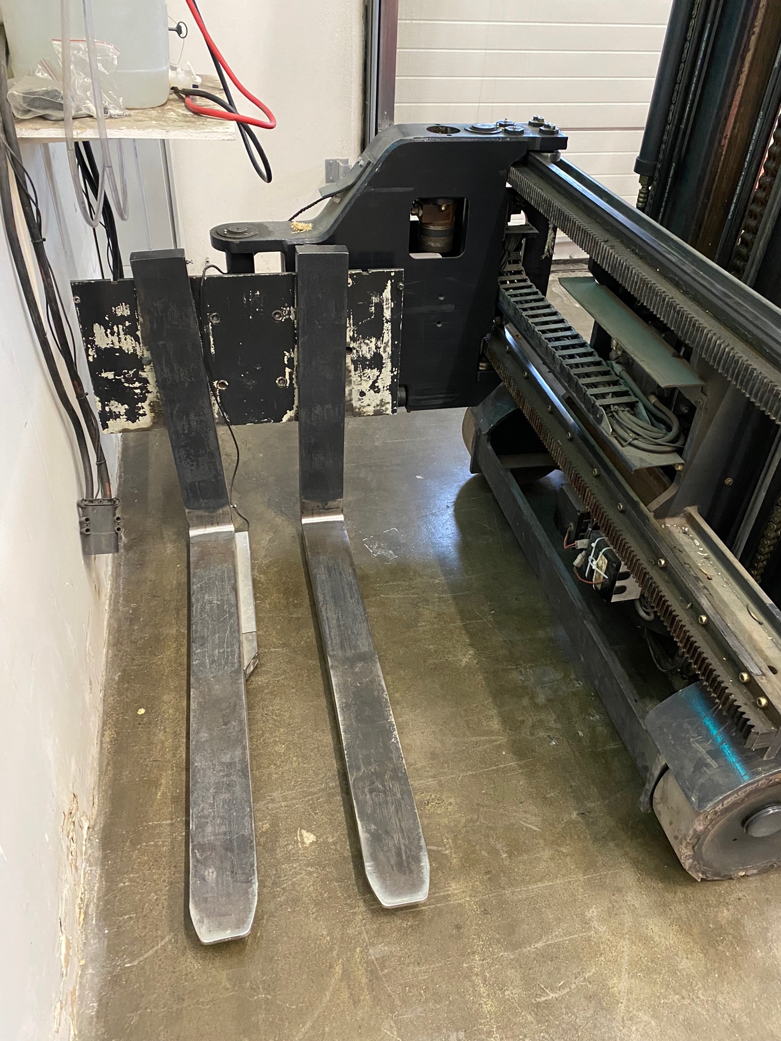 SELT / SOLD - Linde A10 staflari - lyftari 10
