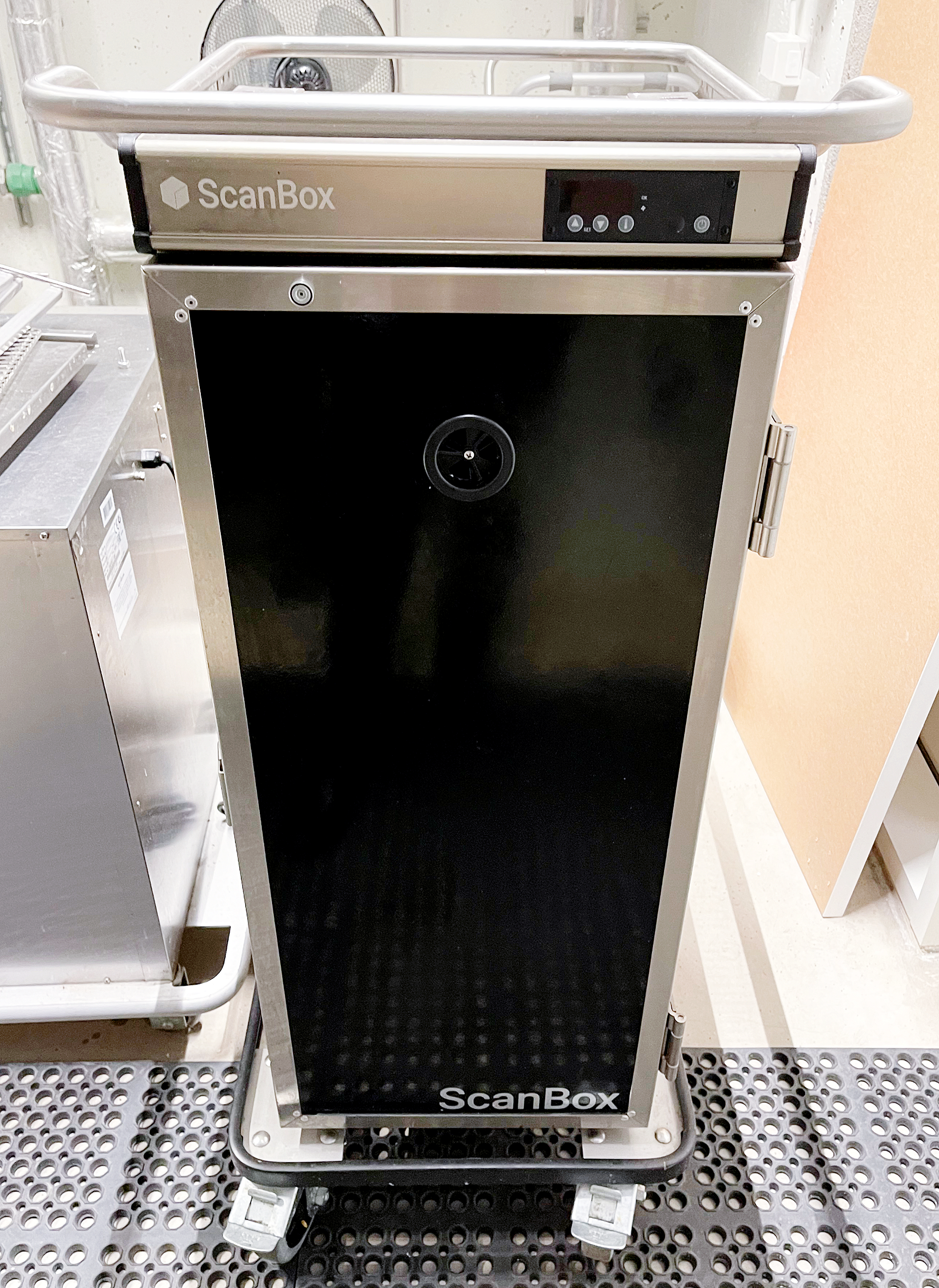 SELT / SOLD ScanBox hitavagn fyrir mat, 12 skúffu 2