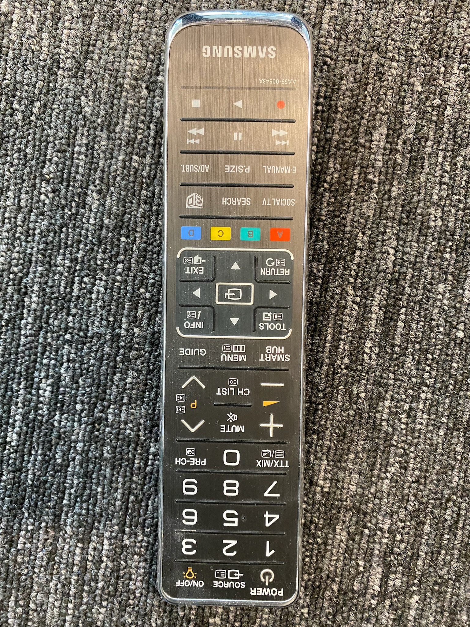 SELT / SOLD - Samsung Sjónvarp 55'' með veggfestingu 5