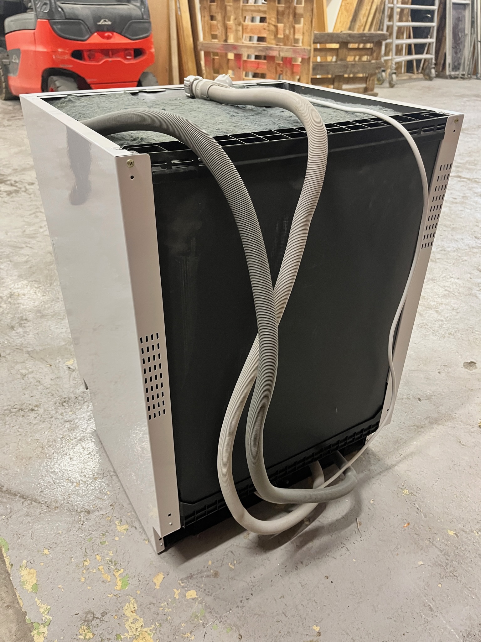 SELT / SOLD Nýleg Samsung uppþvottavél 60 sm 7