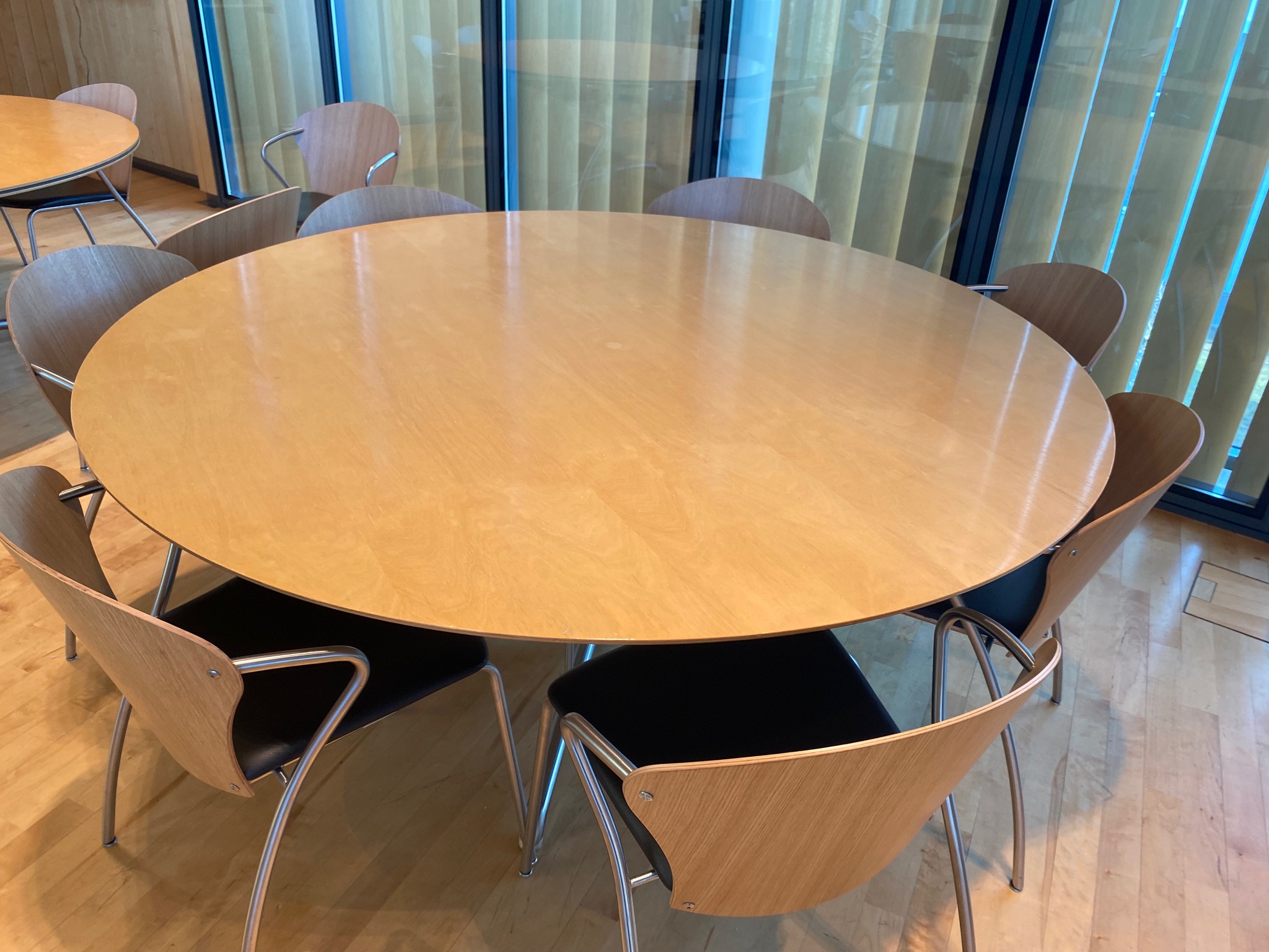 SELT / SOLD Hringplötur, hringborðsplötur B180 x Þ3 sm. - Alþingi (6 stk.)
