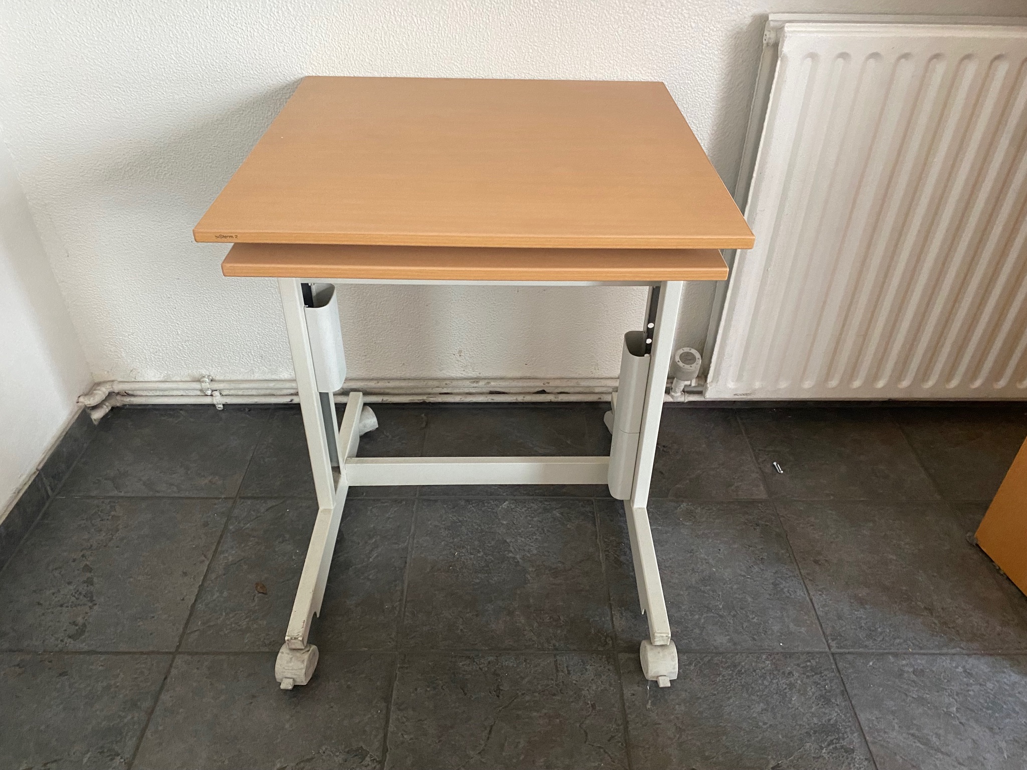 SELT / SOLD - Vinnuborð