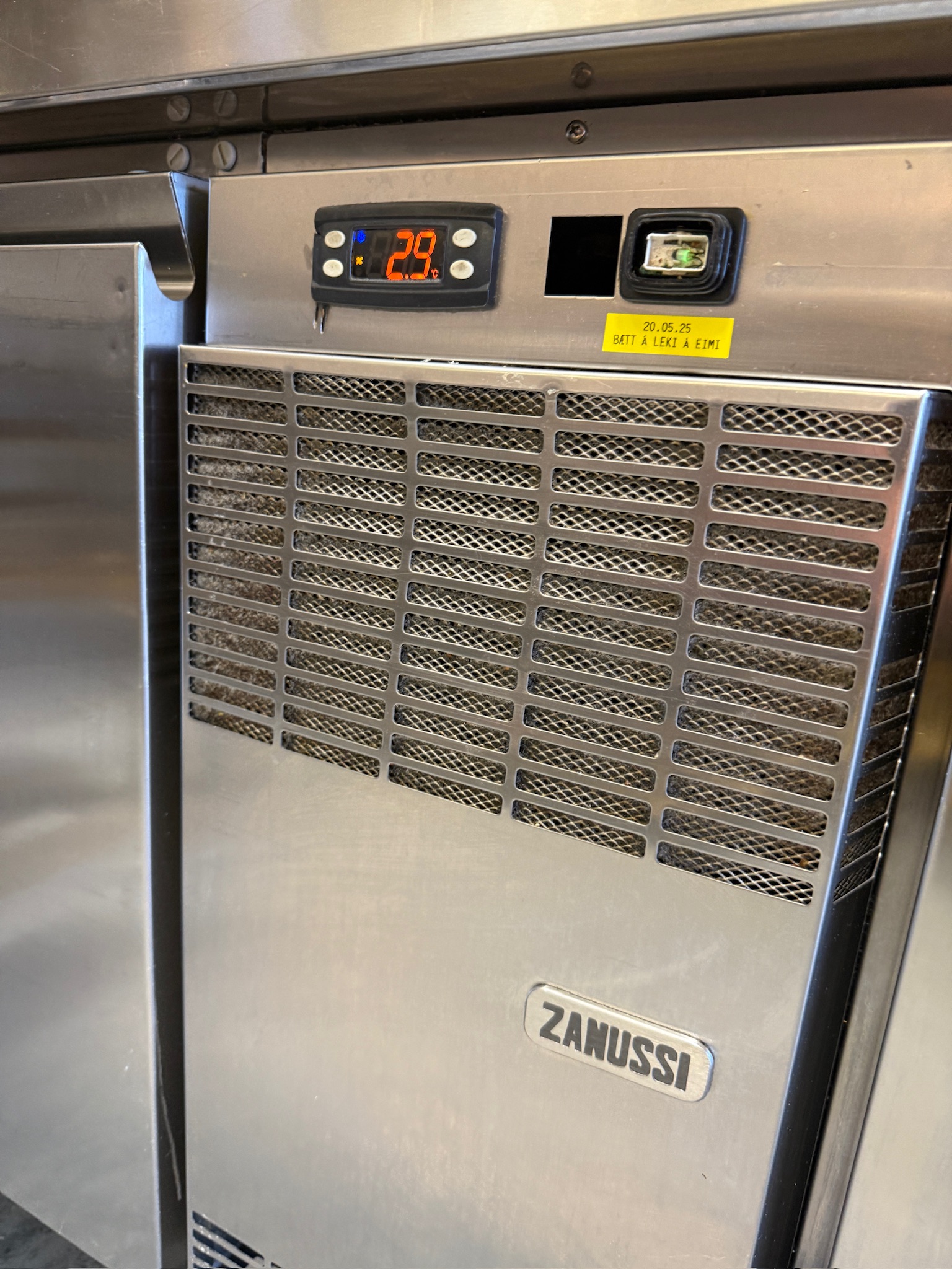 SELT / SOLD Zanussi granít preppborð frá ProGastro, B225sm. 7
