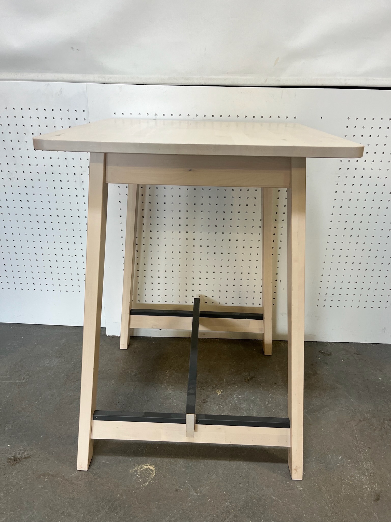 SELT / SOLD IKEA háborð, H101 x D74 x B73 sm. 2