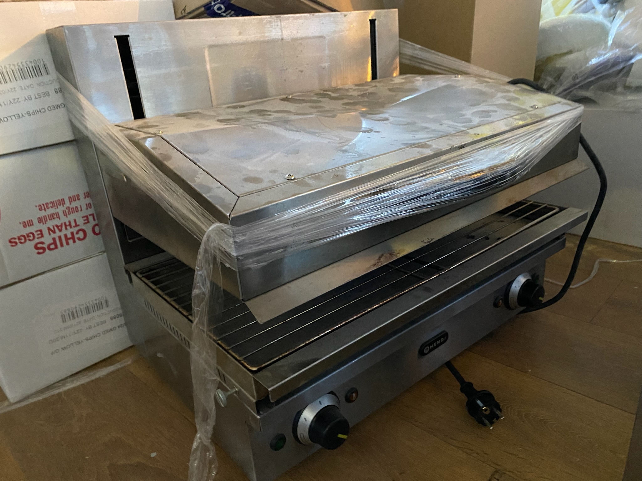 SELT / SOLD Hendi Salamander 600 2