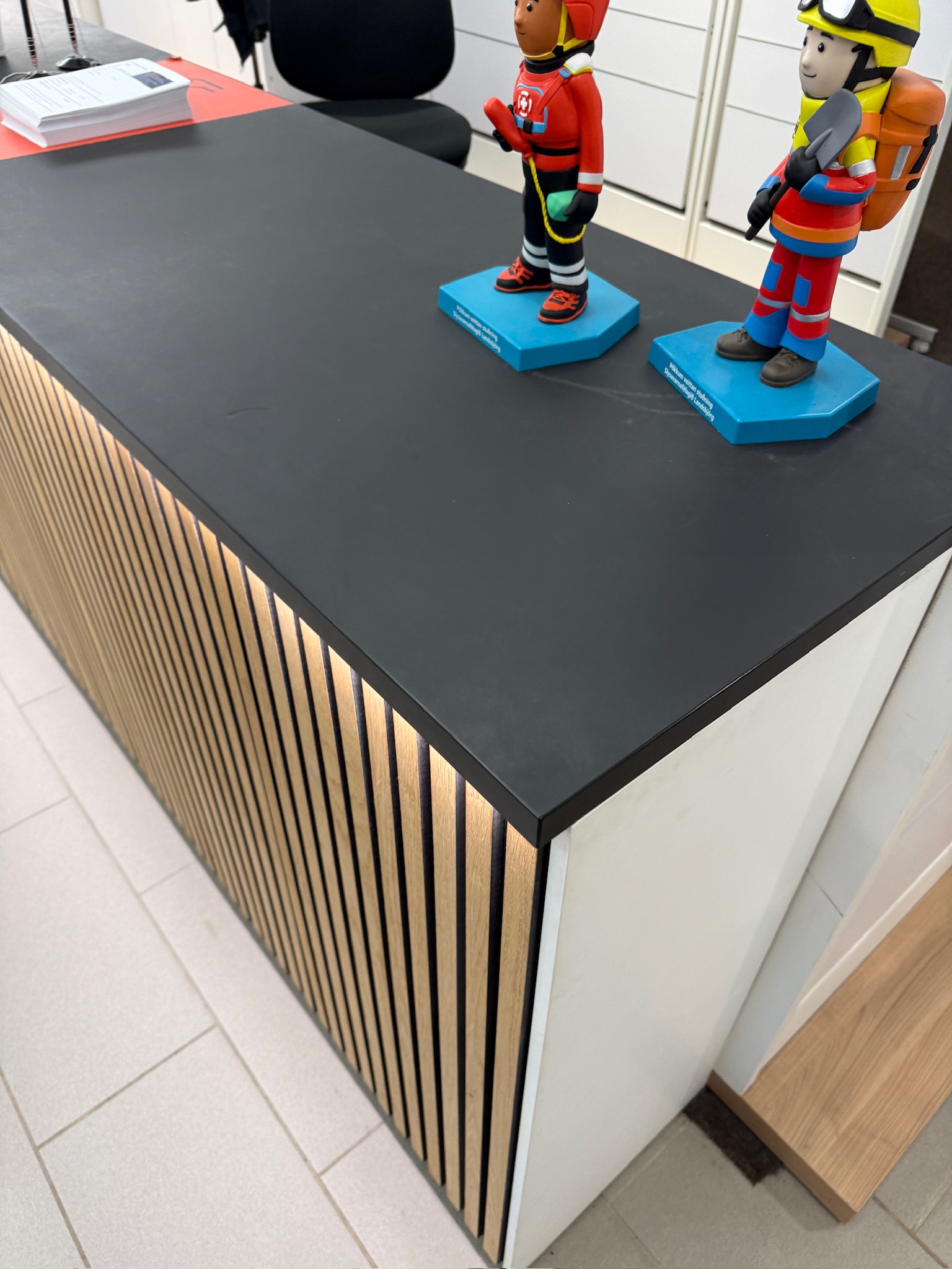 Móttökuborð, afgreiðsluborð með LED lýsingu, B984sm. 7