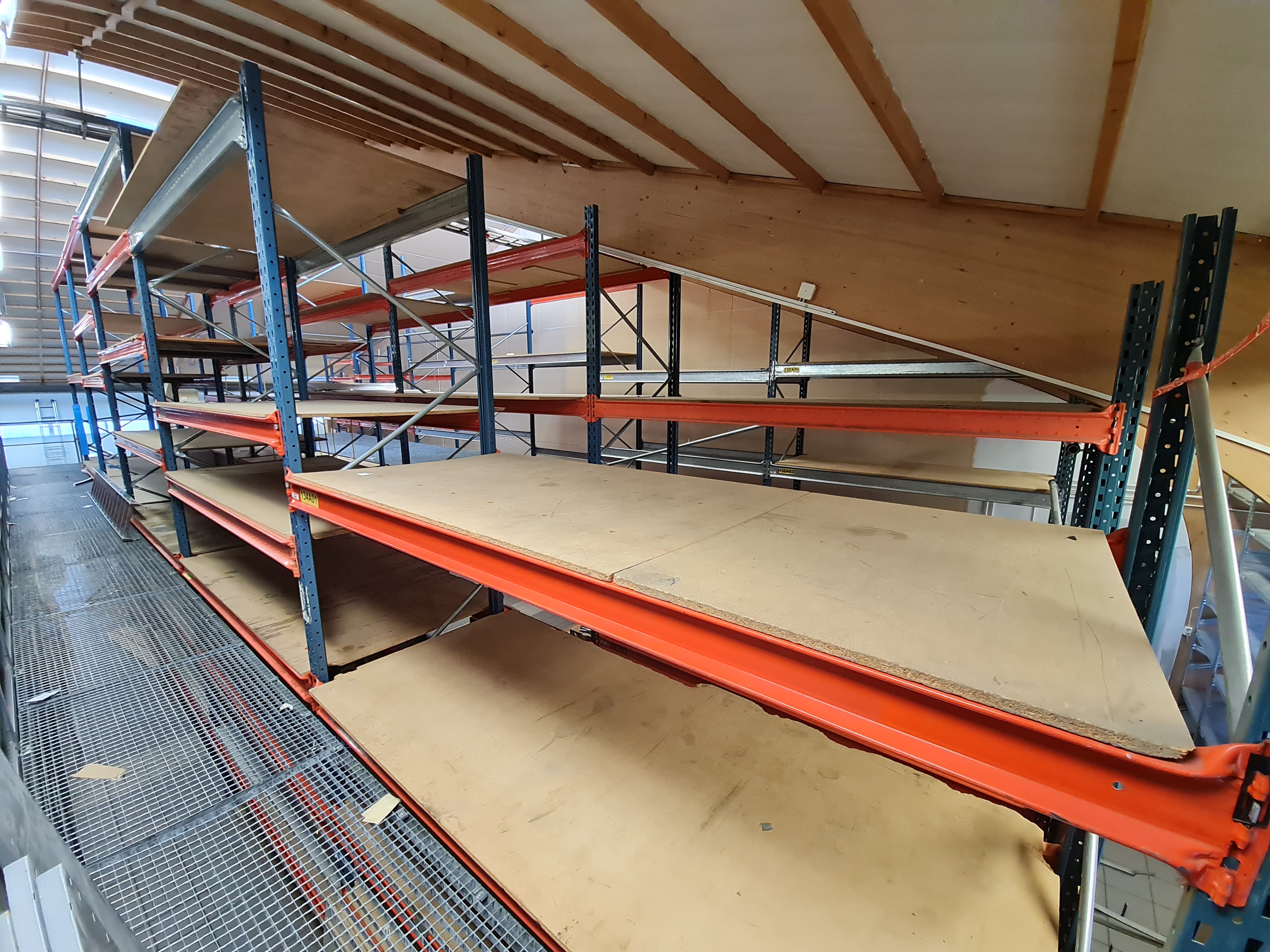 SELT / SOLD - Brettarekkar 6.4m., 5.6m., 5 m., 4 m. 7