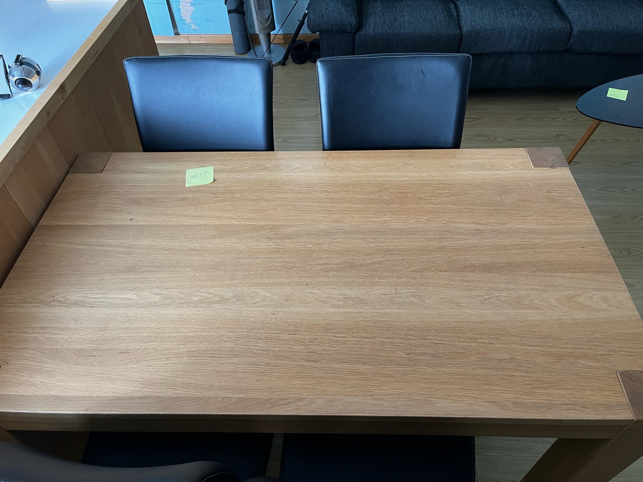 SELT / SOLD - Eldhús/borðstofuborð 4