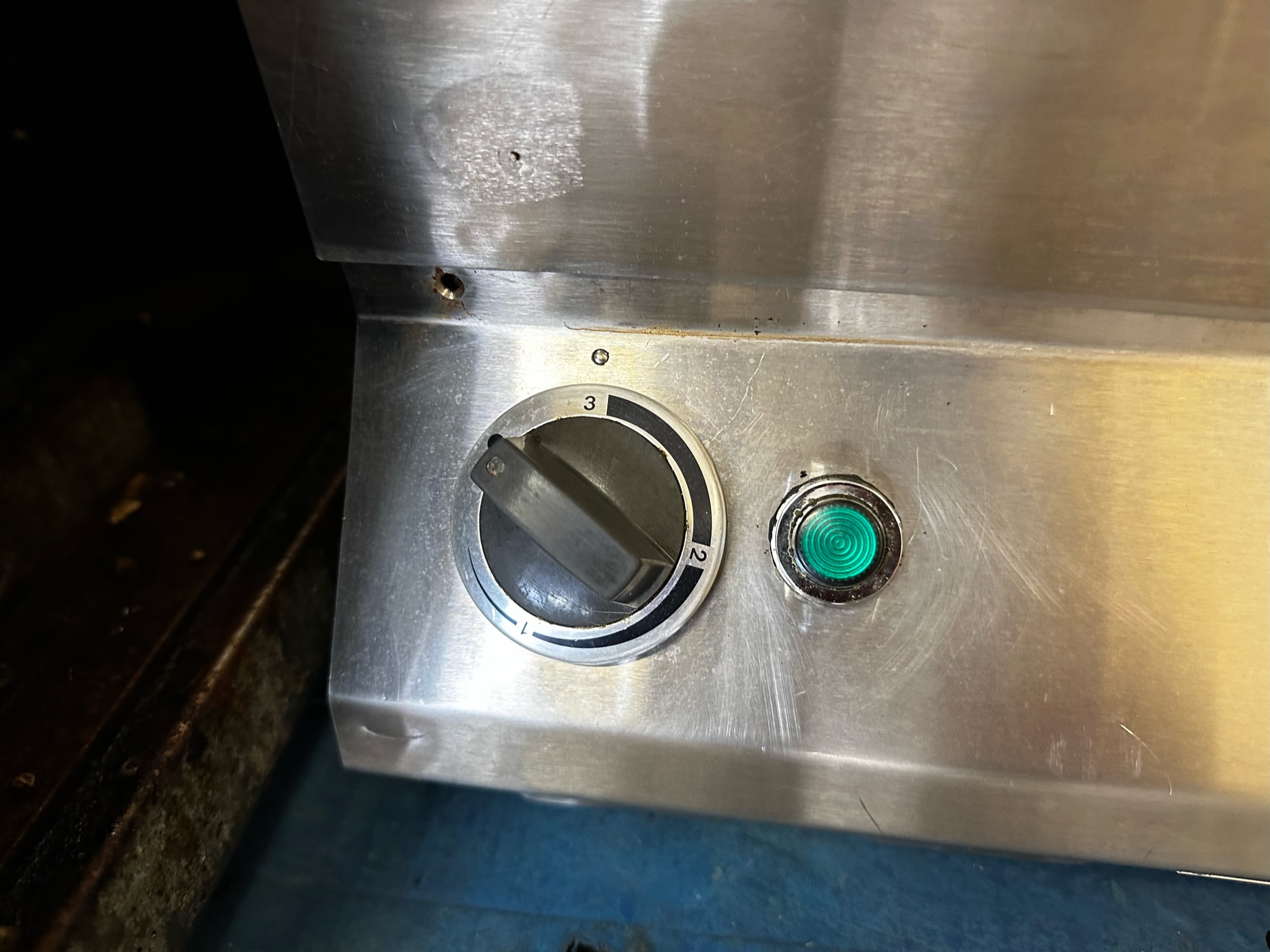 SELT / SOLD Senking grill 7