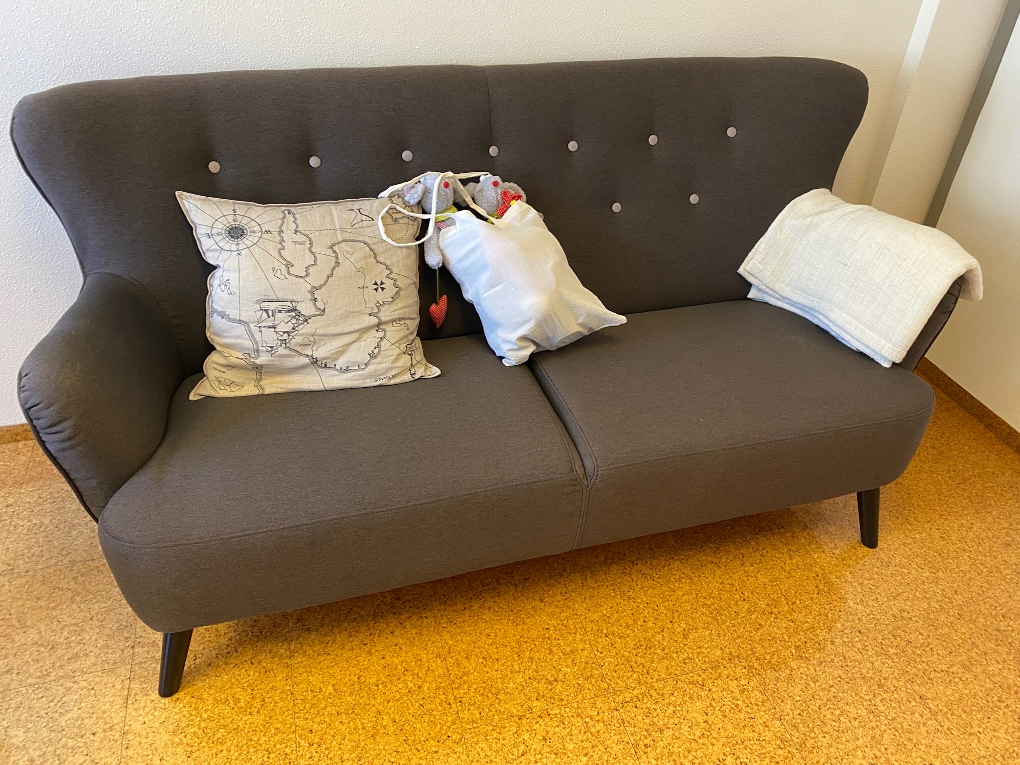 SELT / SOLD Twiggy 2-3ja manna sófi frá Dorma - Alþingi 14