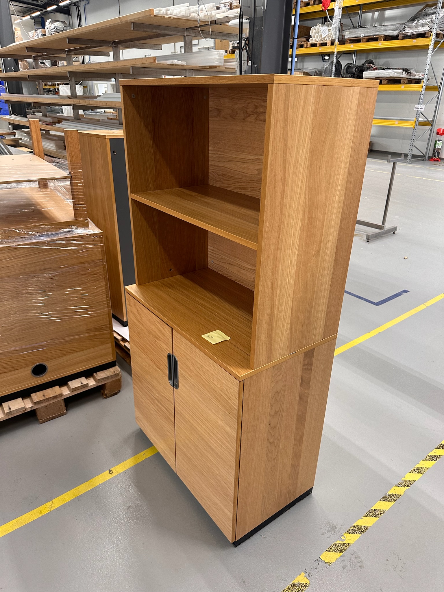 SELT / SOLD IKEA skrifstofuskápur, H160 x B80 x D45 sm. 4