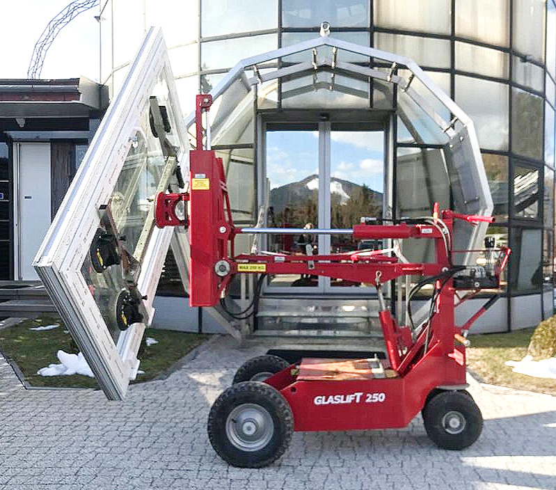 SELT / SOLD Glasslift 250 – Glerlyfta með sogskálum