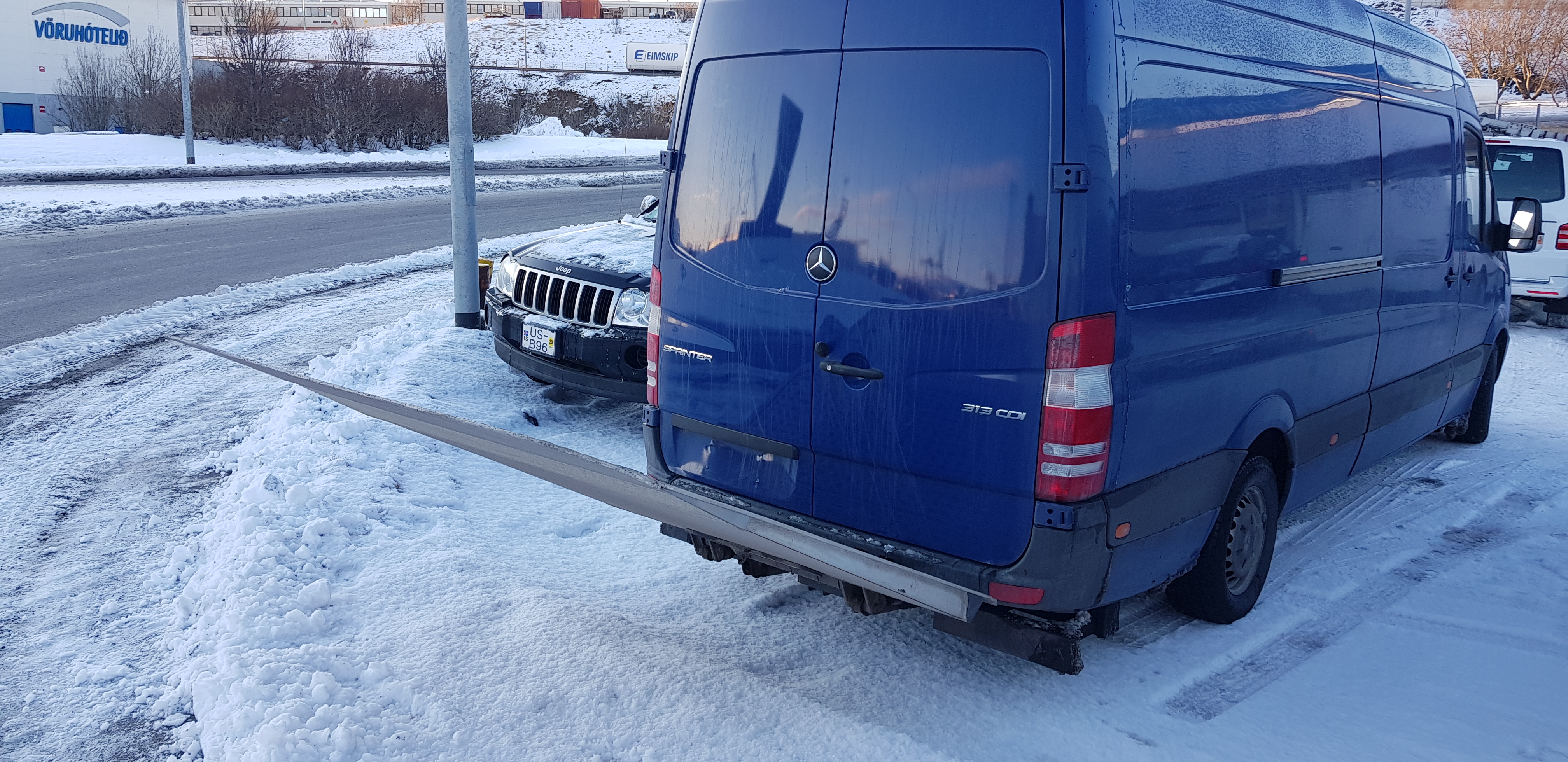 Selt - Sendibílalyfta - var á Sprinter 4