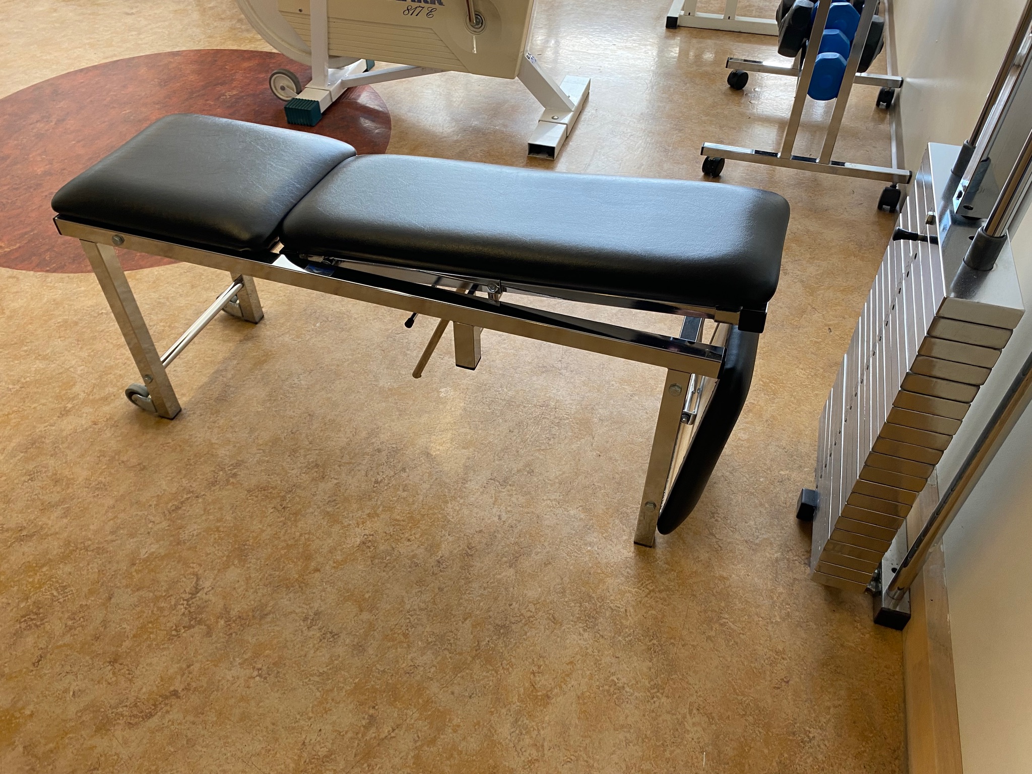 SELT / SOLD Pressutæki / Chest-Shoulder press 8