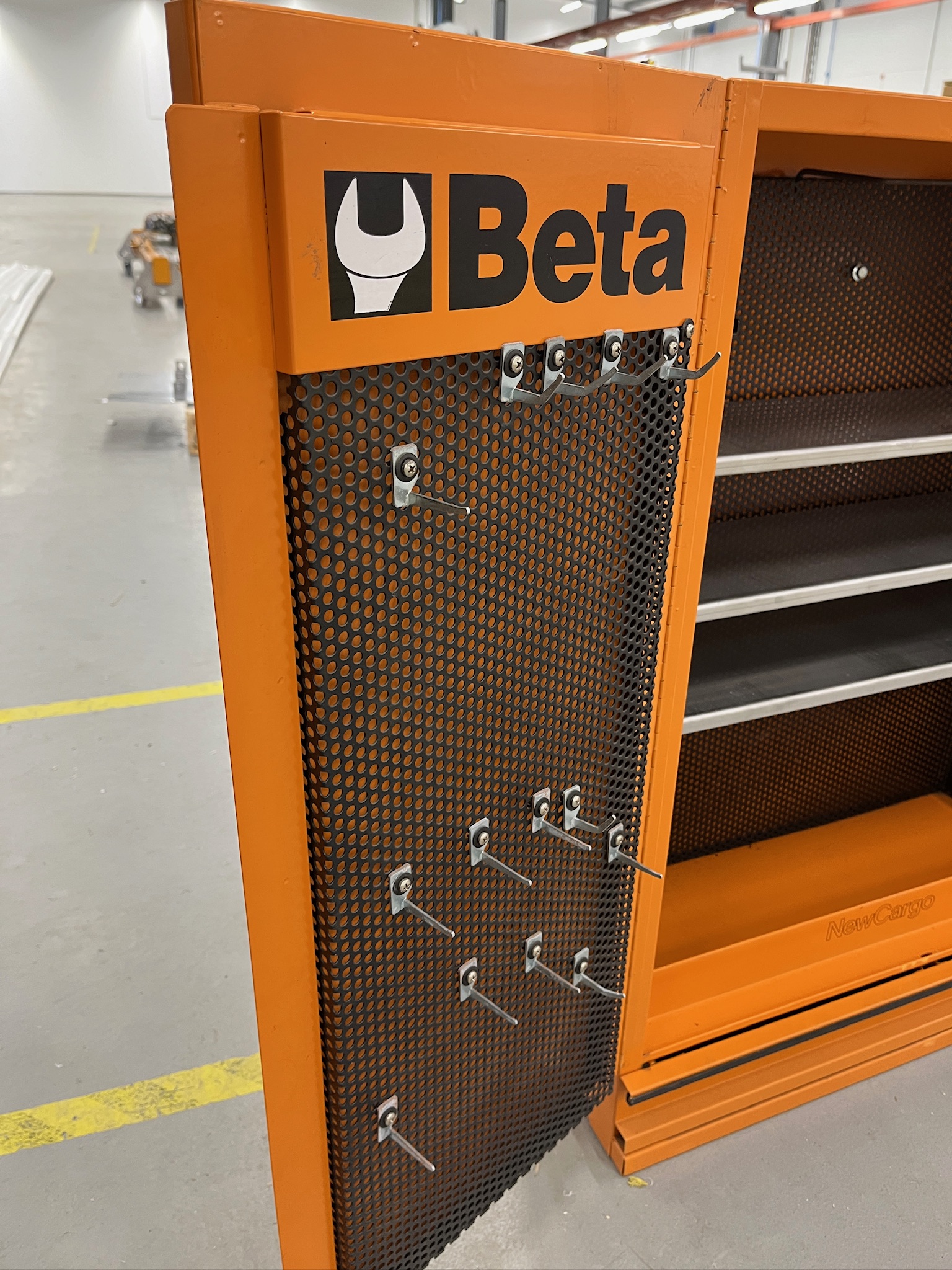 SELT / SOLD Beta verkfæraskápur, H90 x B68 x D28 sm. 4