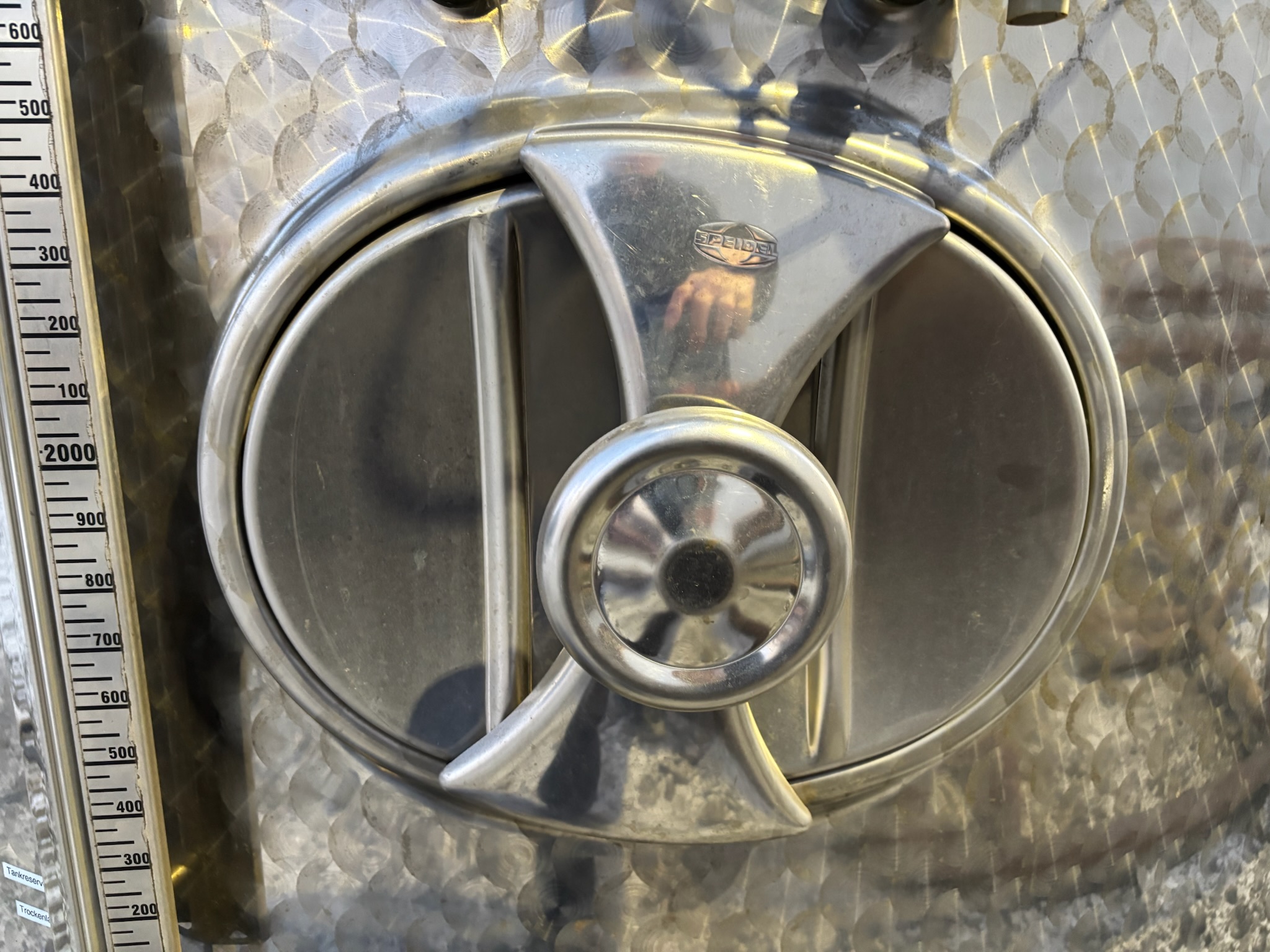 SELT / SOLD - Speidel vatnstankur, 4600ltr. 8