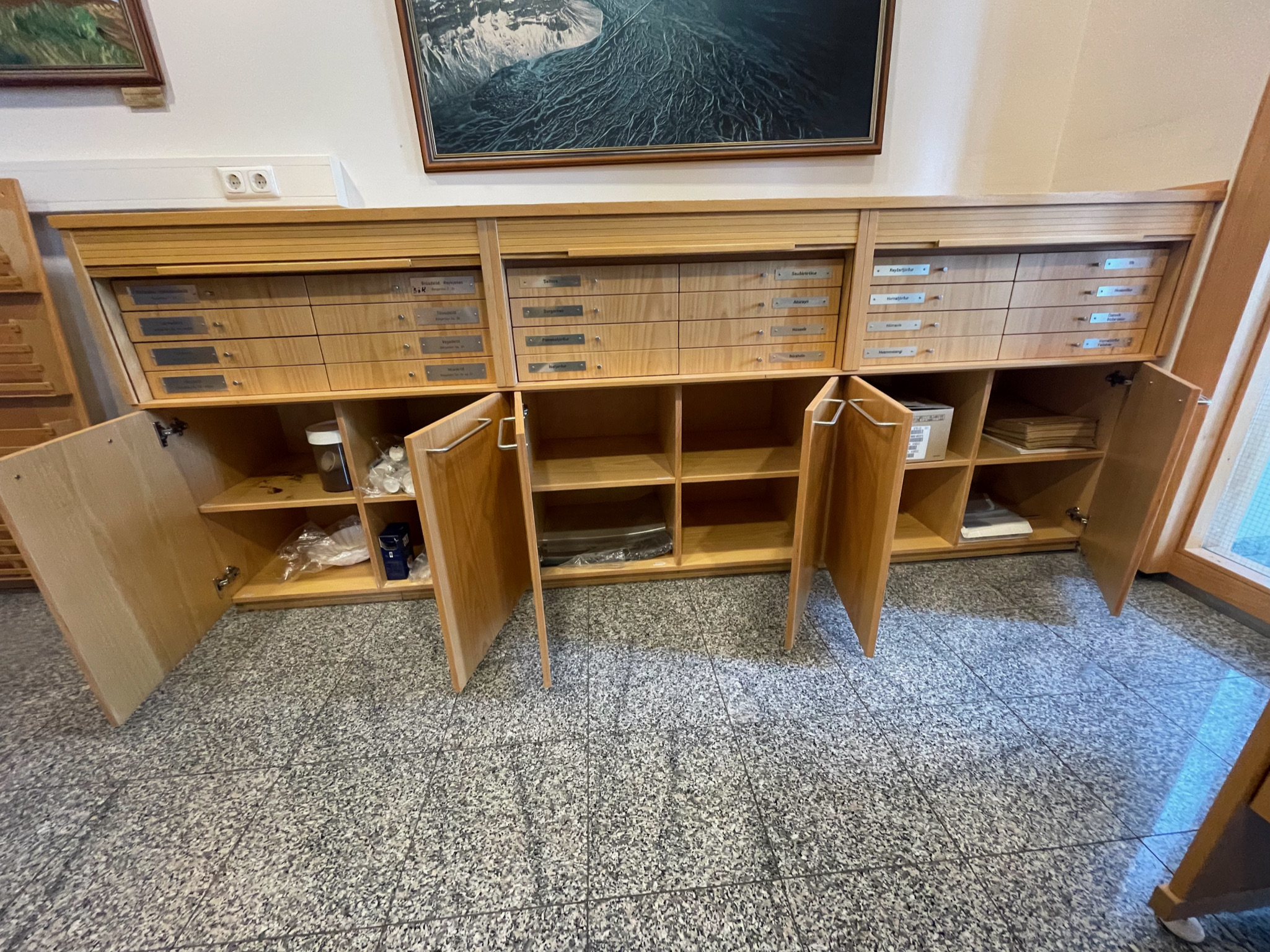 Selt - Einstök skápaeining m.skúffum 270x56sm