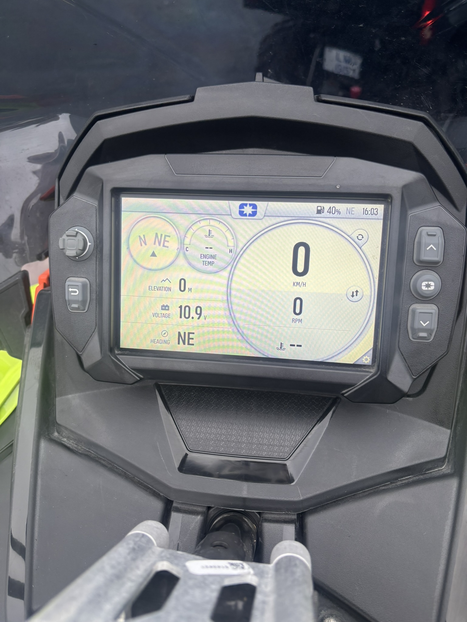 SELT / SOLD Polaris SwitchBack Assault Turbo 2023 vélsleði og kerra. 4