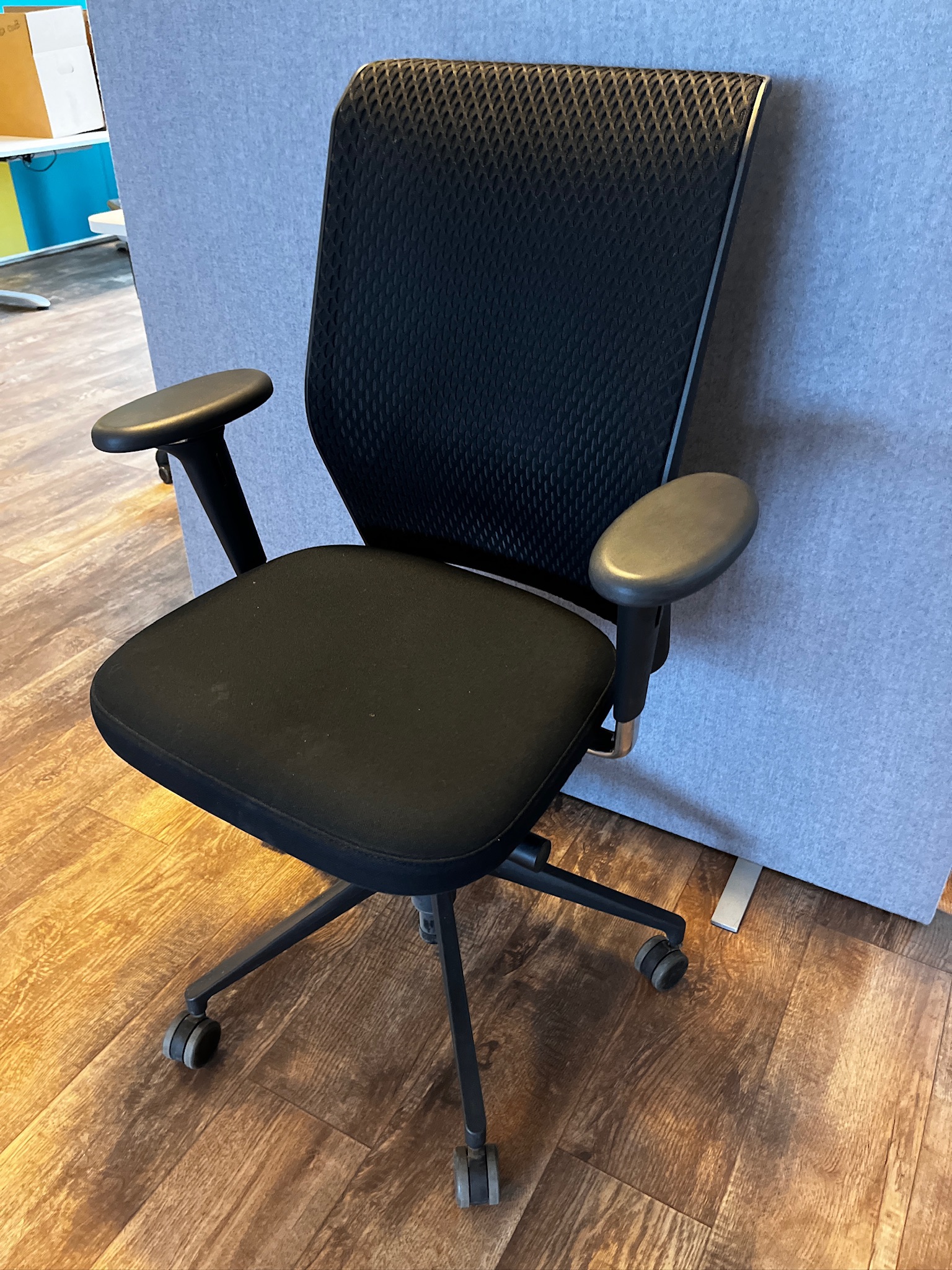 SELT / SOLD Vitra skrifborðsstóll frá Pennanum 10