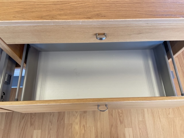 SELT / SOLD Skúffueining 4