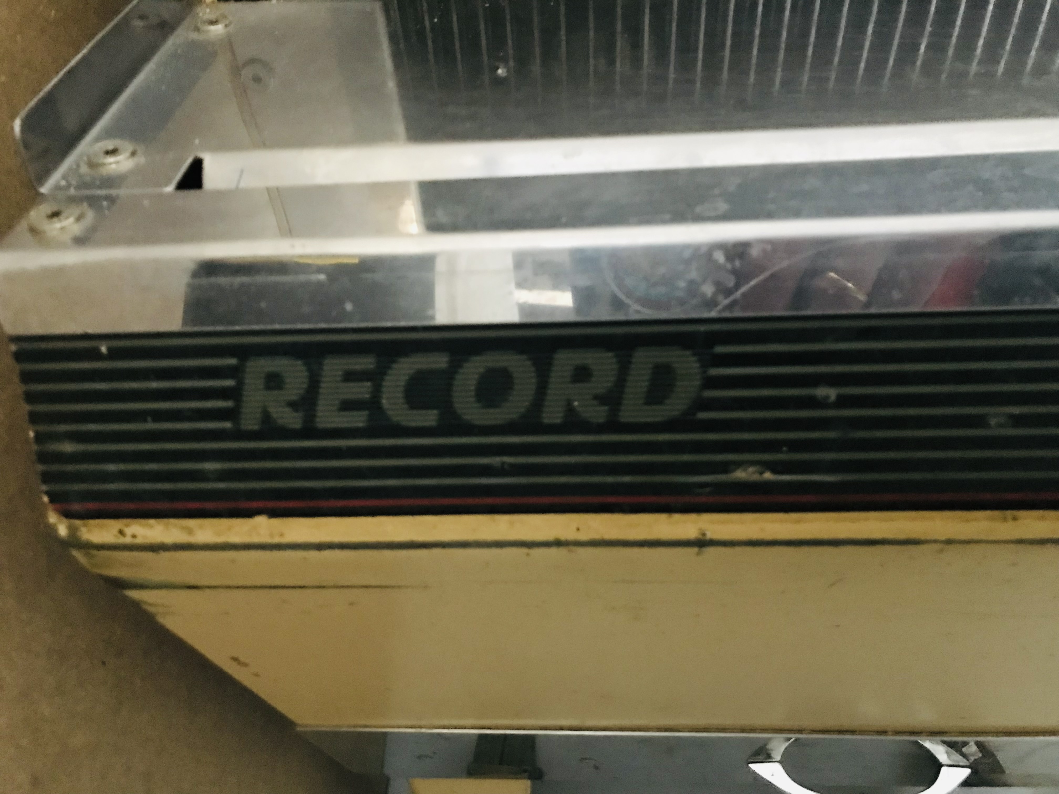 SELT / SOLD RECORD brauðskurðarvél 4