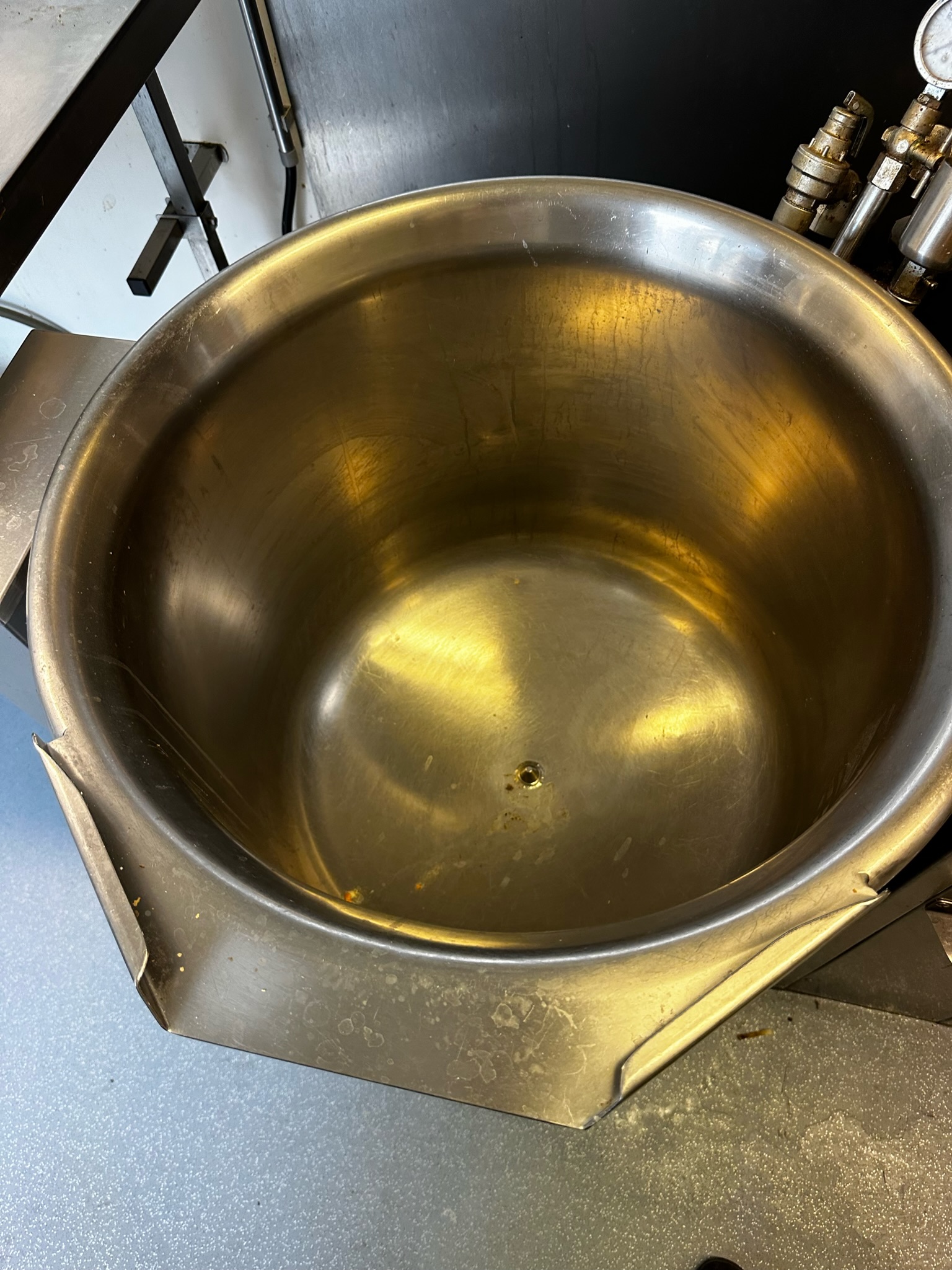 SELT / SOLD Hackman suðupottur - 120 lítra 5