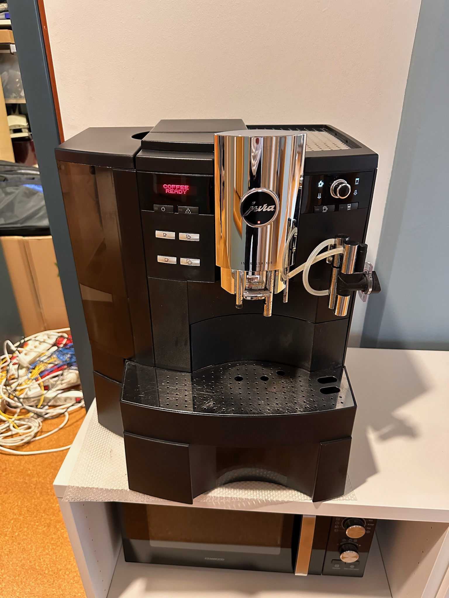 SELT / SOLD Jura Impressa Xs9 kaffivél