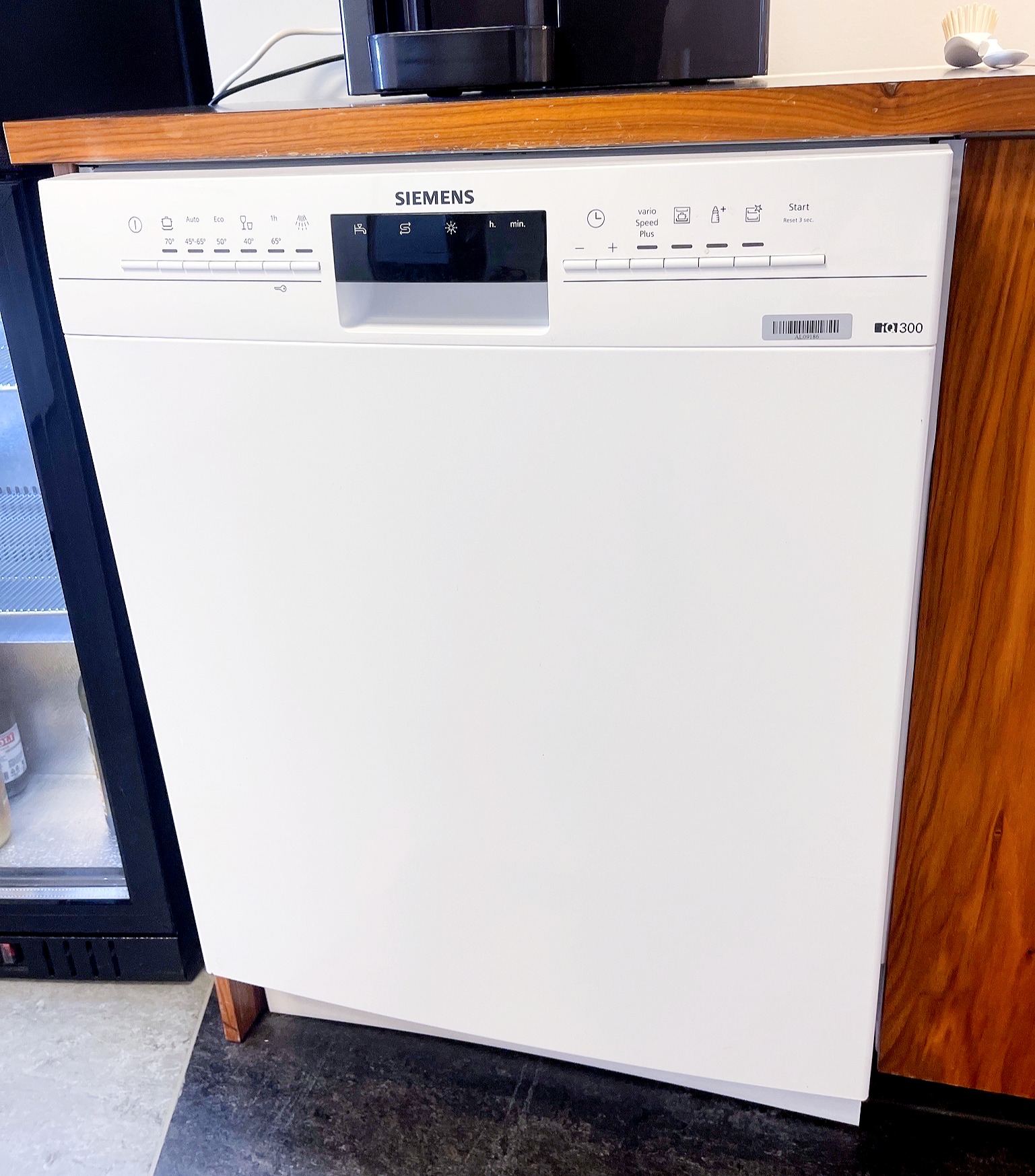 SELT / SOLD Siemens IQ300 uppþvottavél - Alþingi
