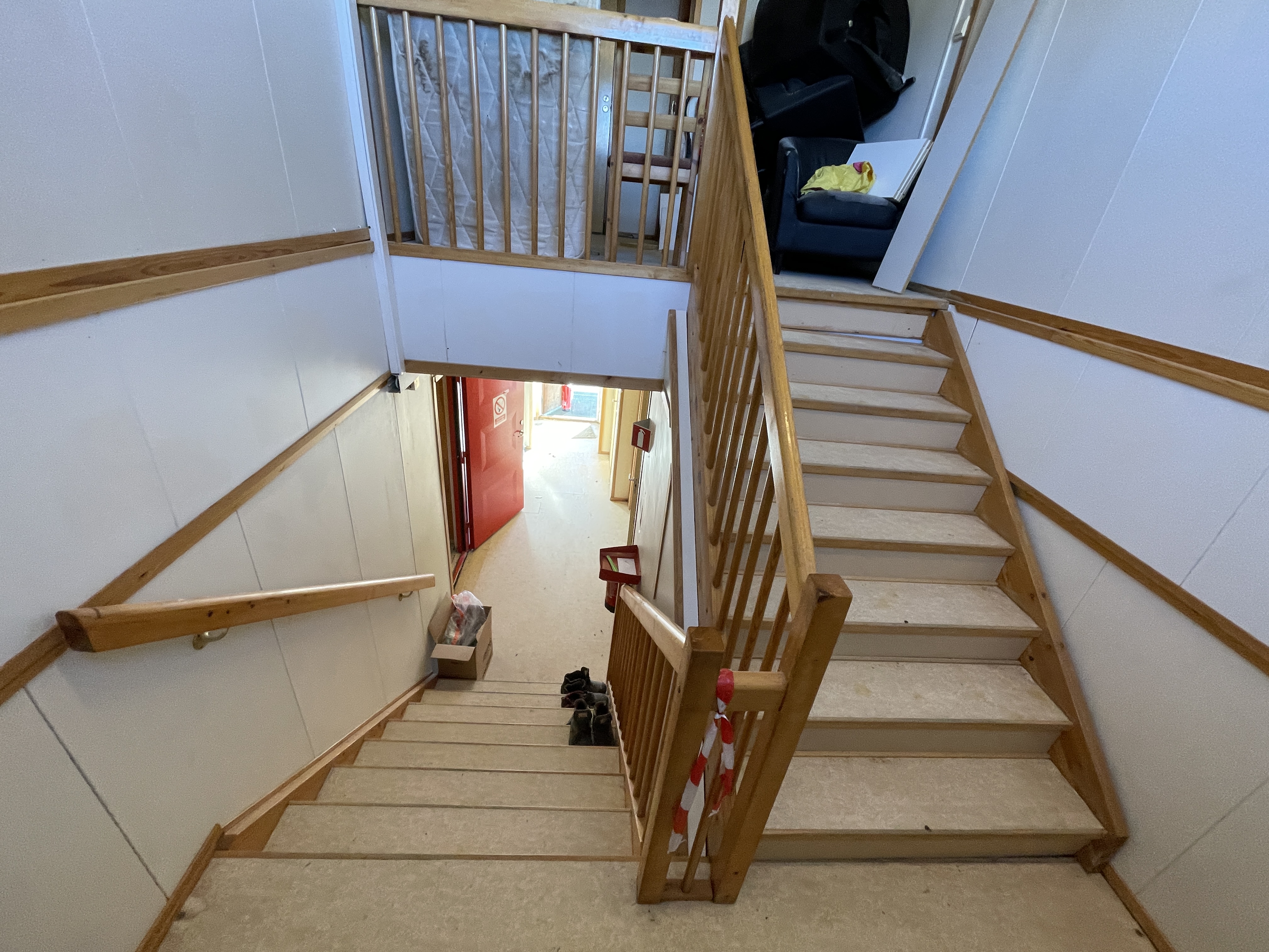 SELT / SOLD - Smáhýsi - hótel - hostel - vinnubúðir - 13 stk., 270 fm. 5